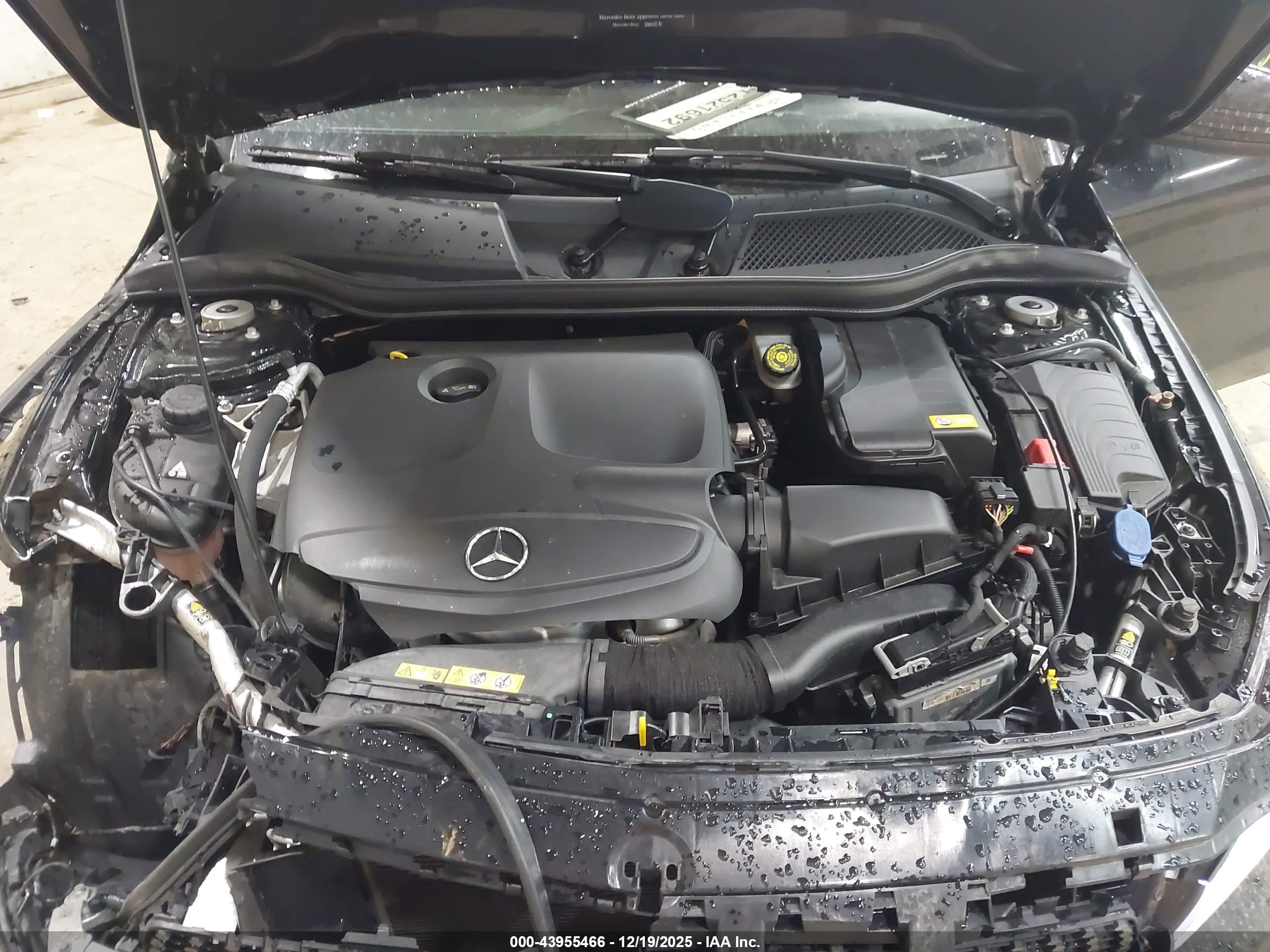 MERCEDES-BENZ CLA image 10