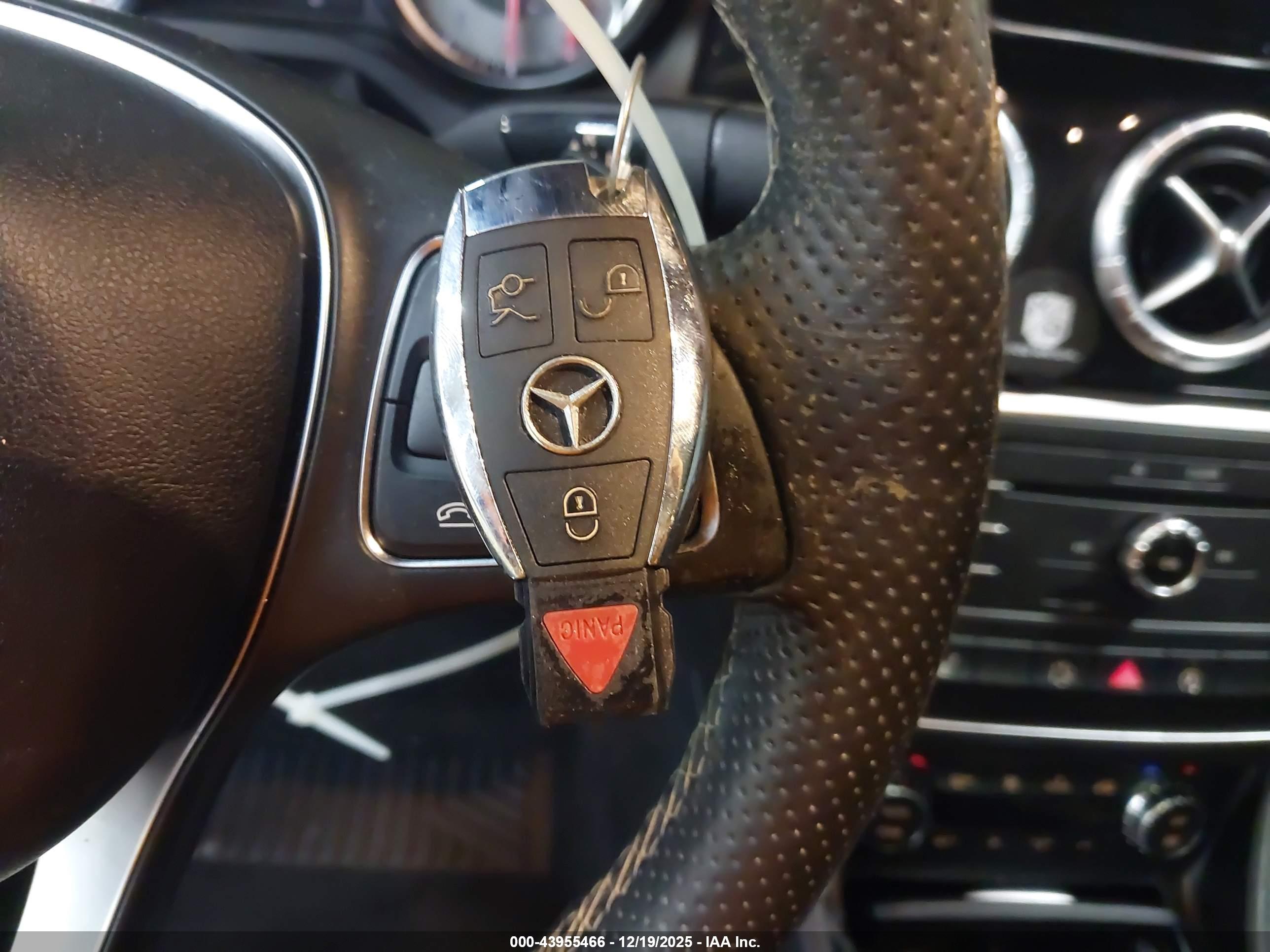 MERCEDES-BENZ CLA image 11