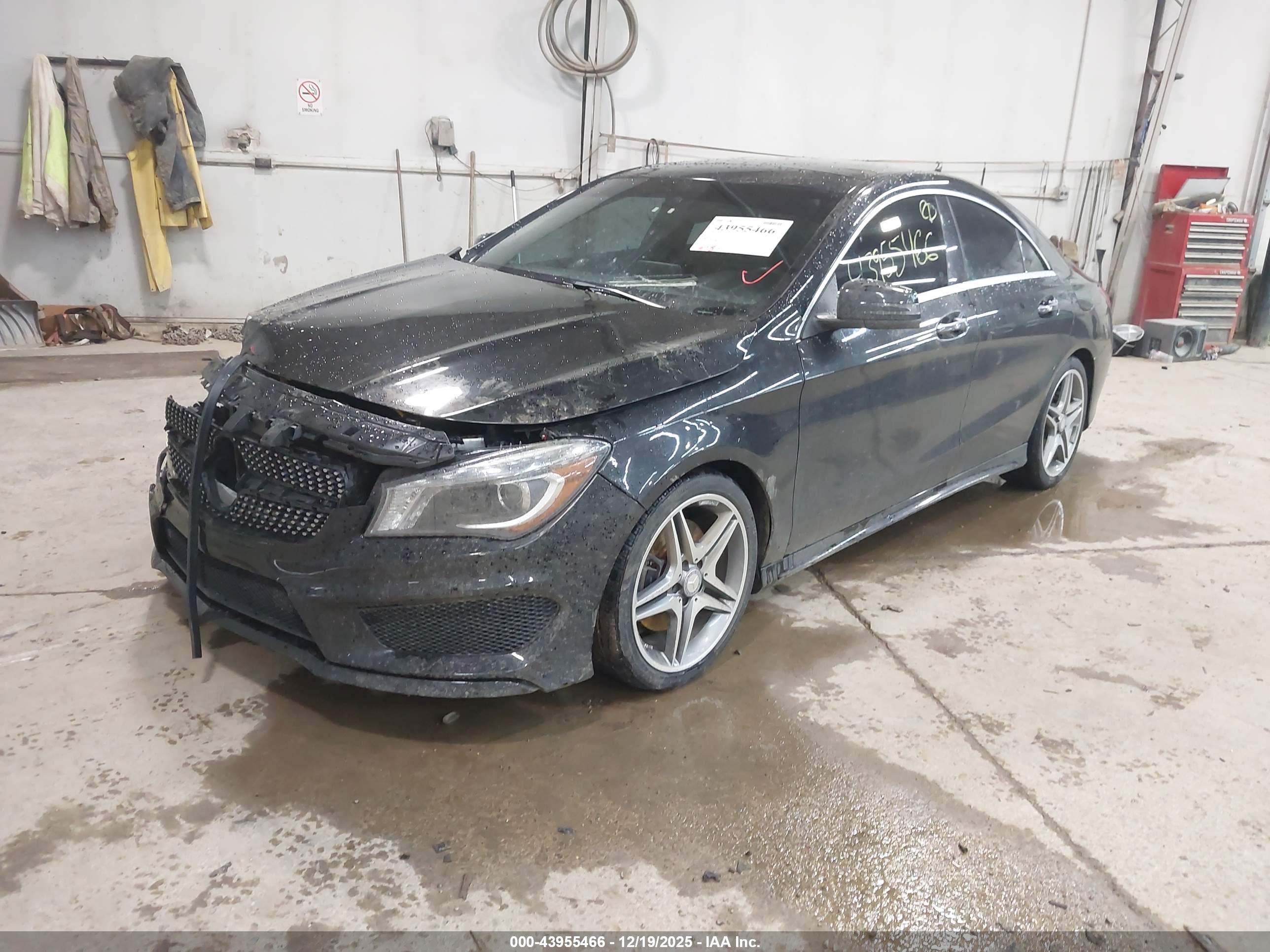 MERCEDES-BENZ CLA image 2