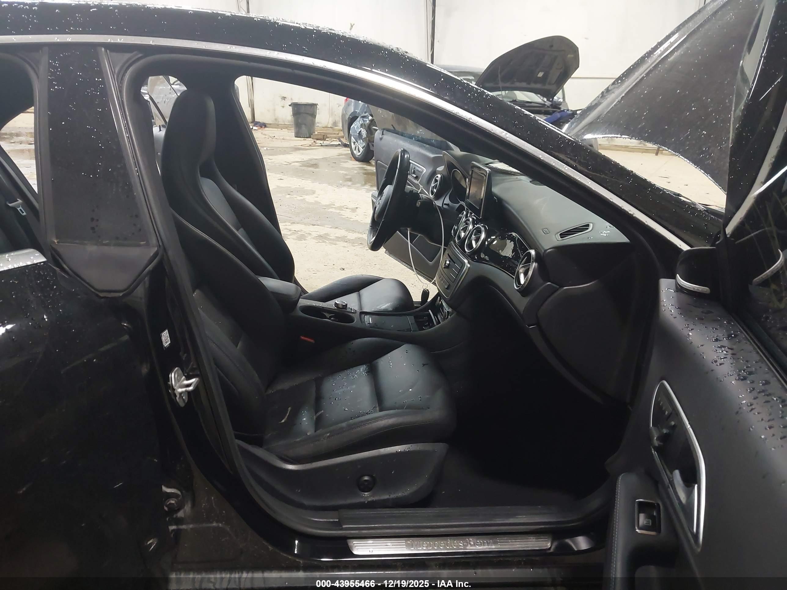 MERCEDES-BENZ CLA image 5