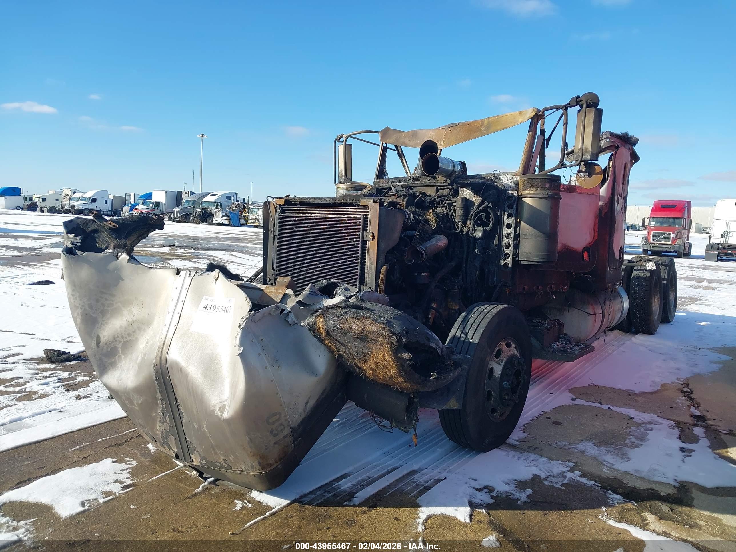PETERBILT 379 image 2