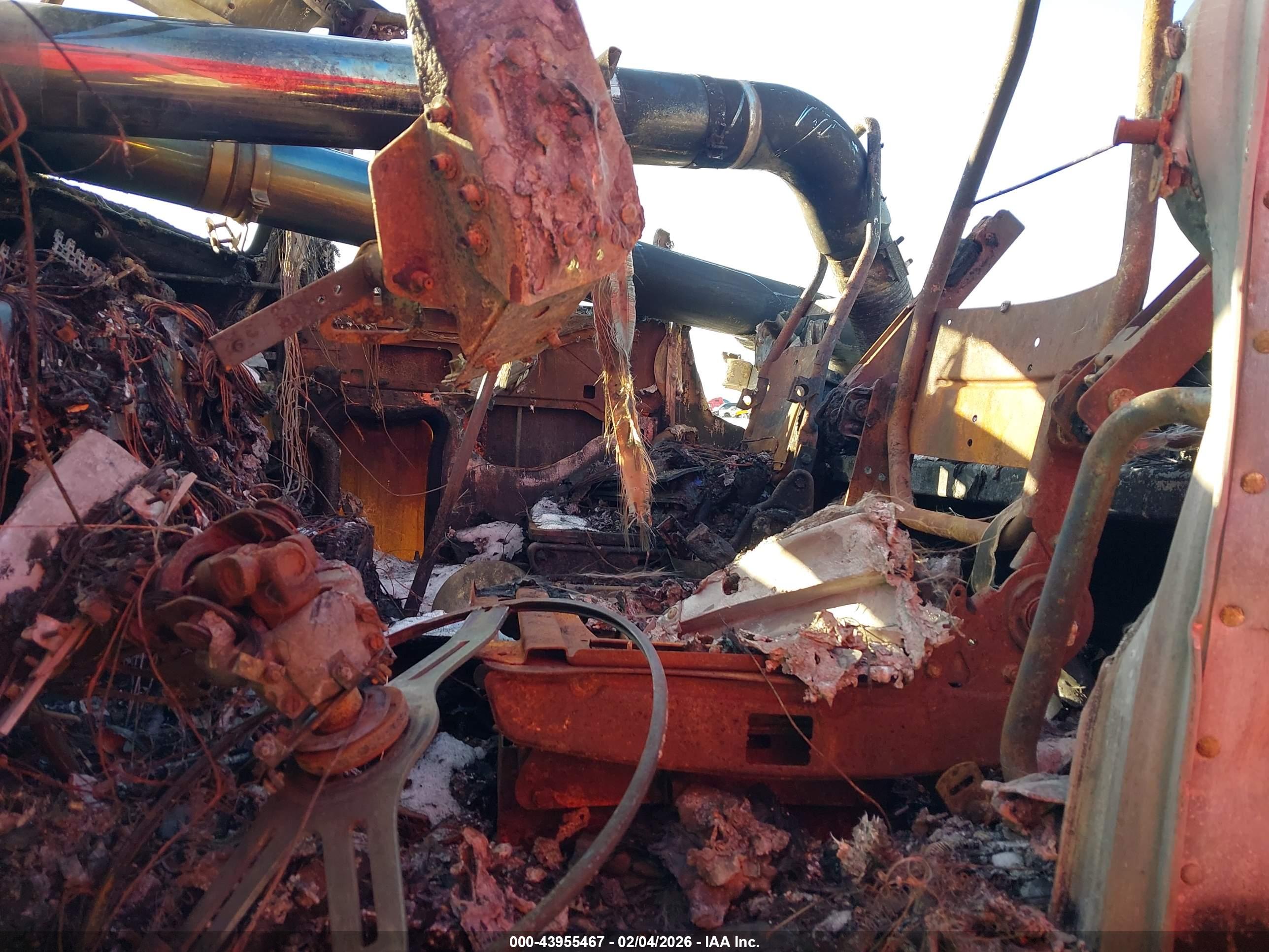 PETERBILT 379 image 7