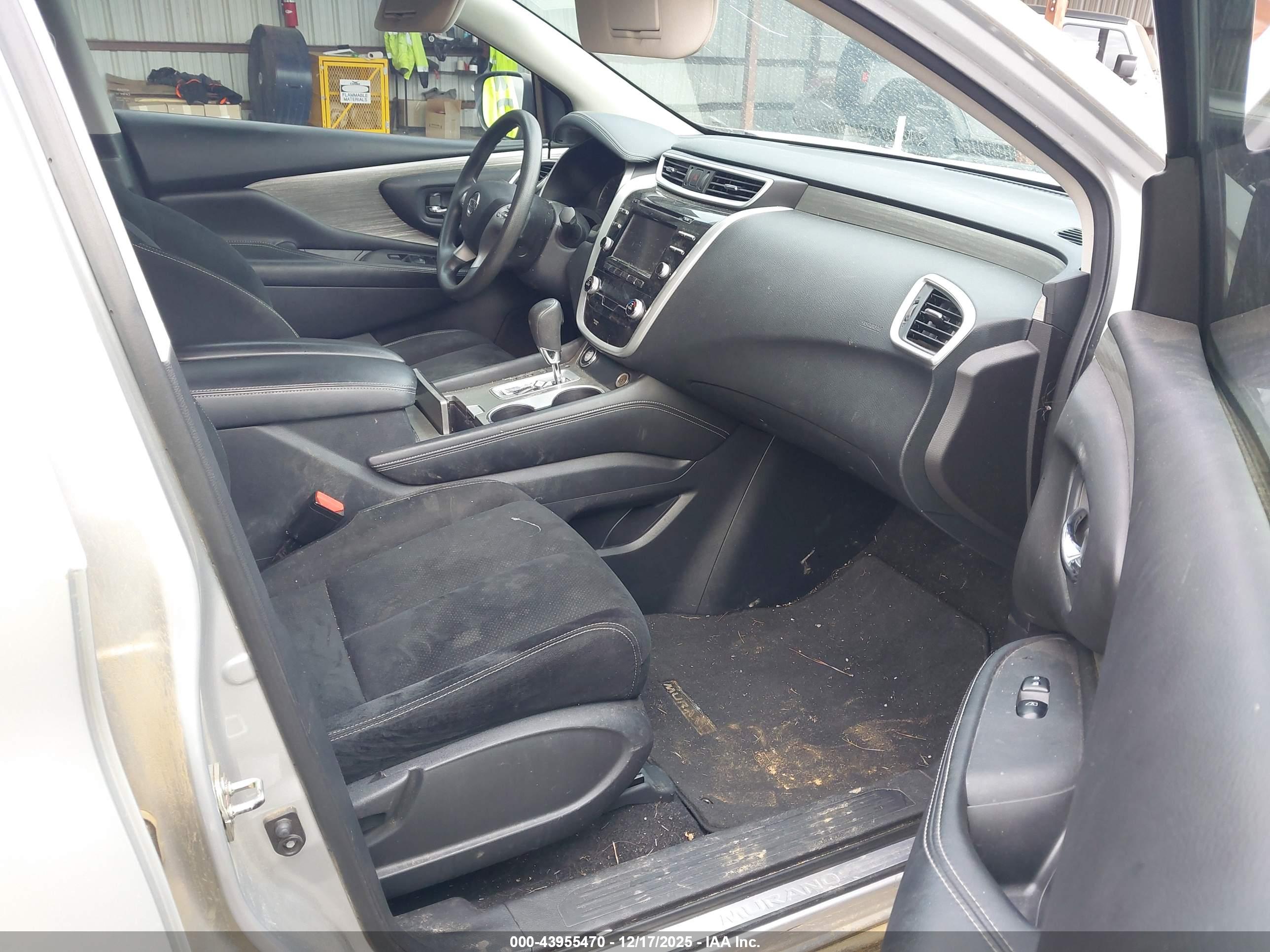 NISSAN MURANO image 5