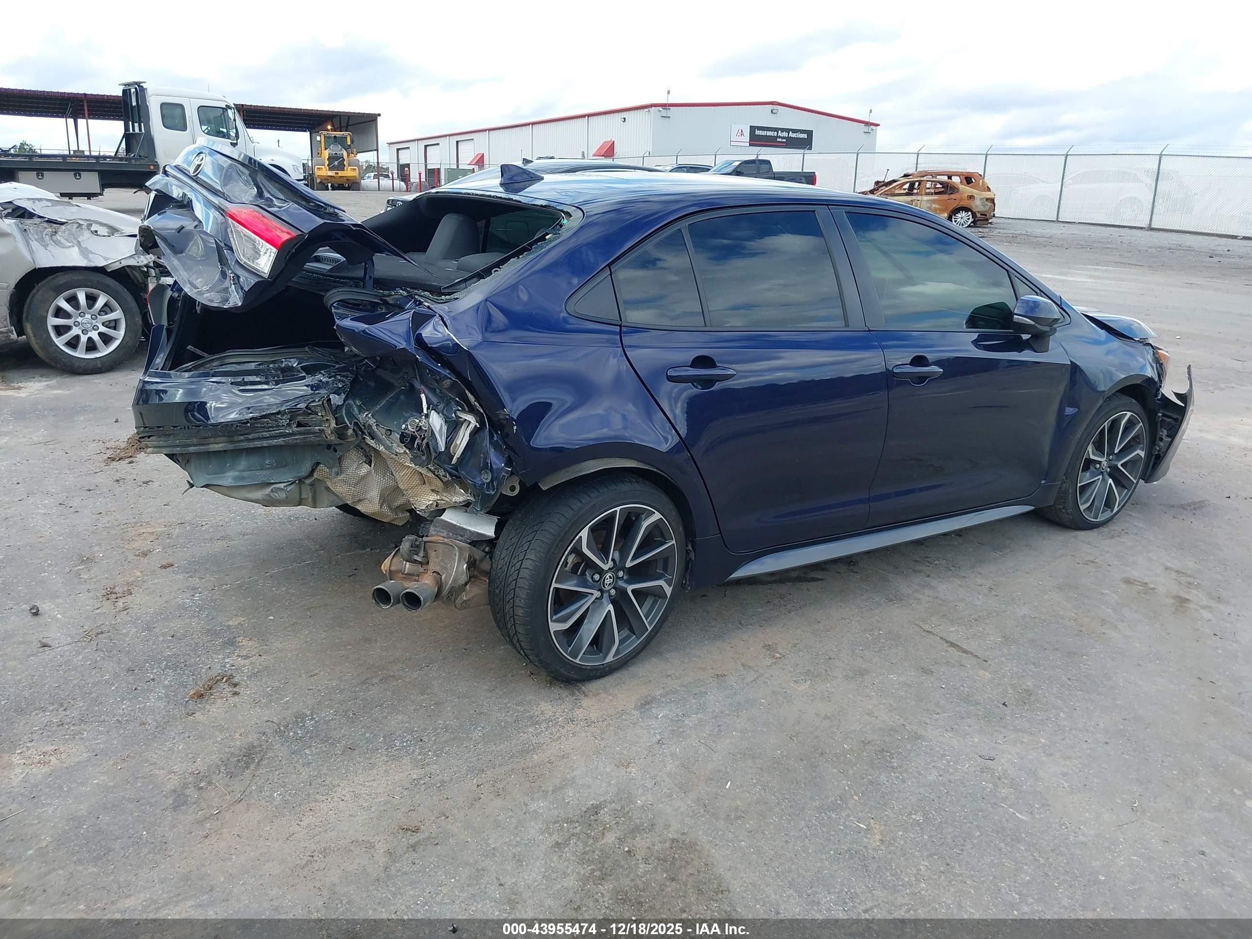 TOYOTA COROLLA image 4