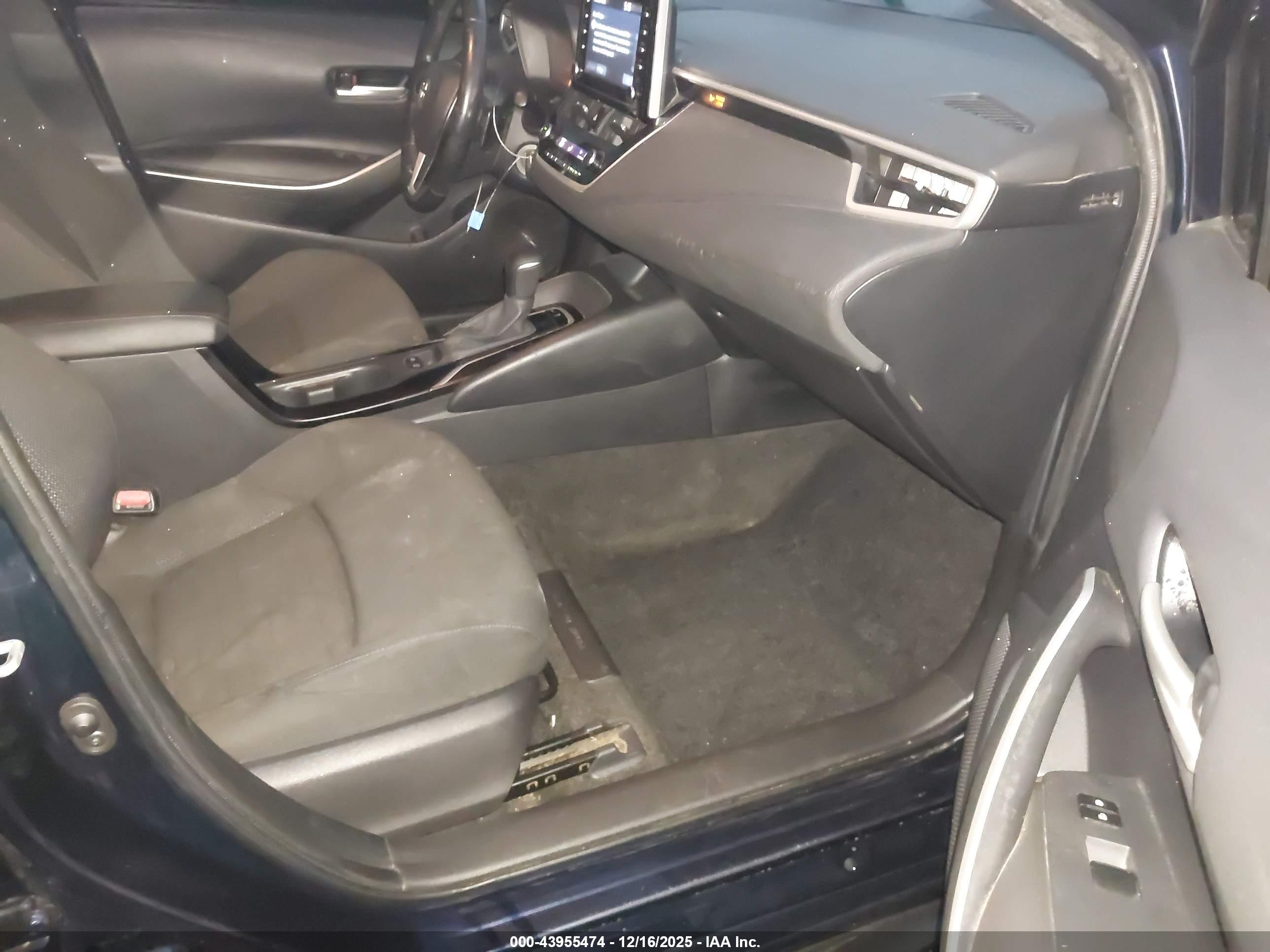 TOYOTA COROLLA image 5