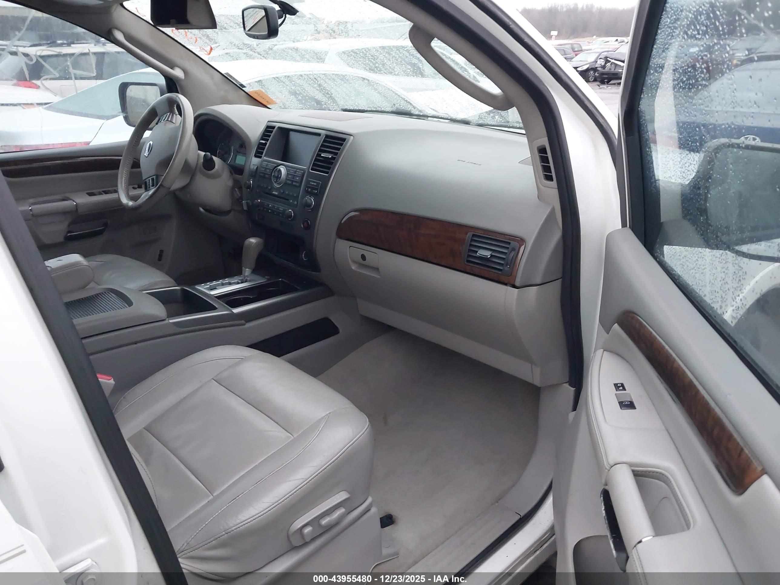 NISSAN ARMADA image 5