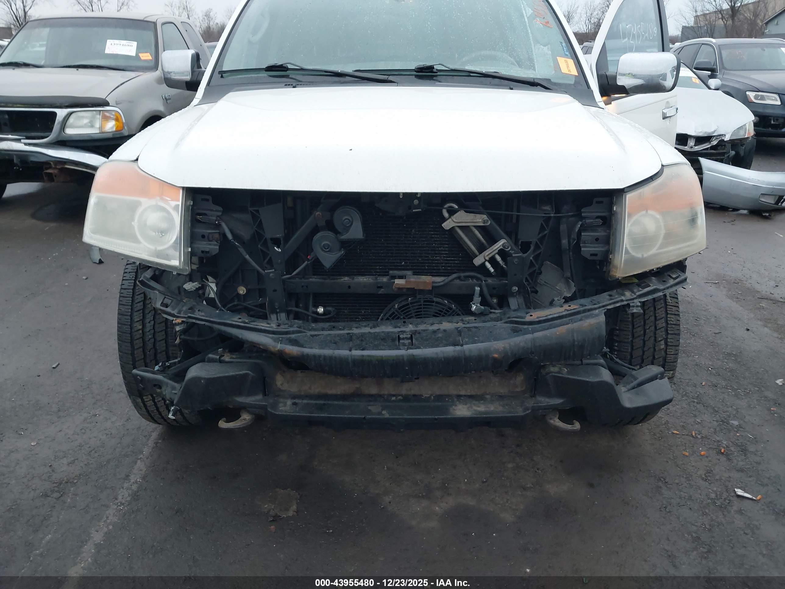 NISSAN ARMADA image 6
