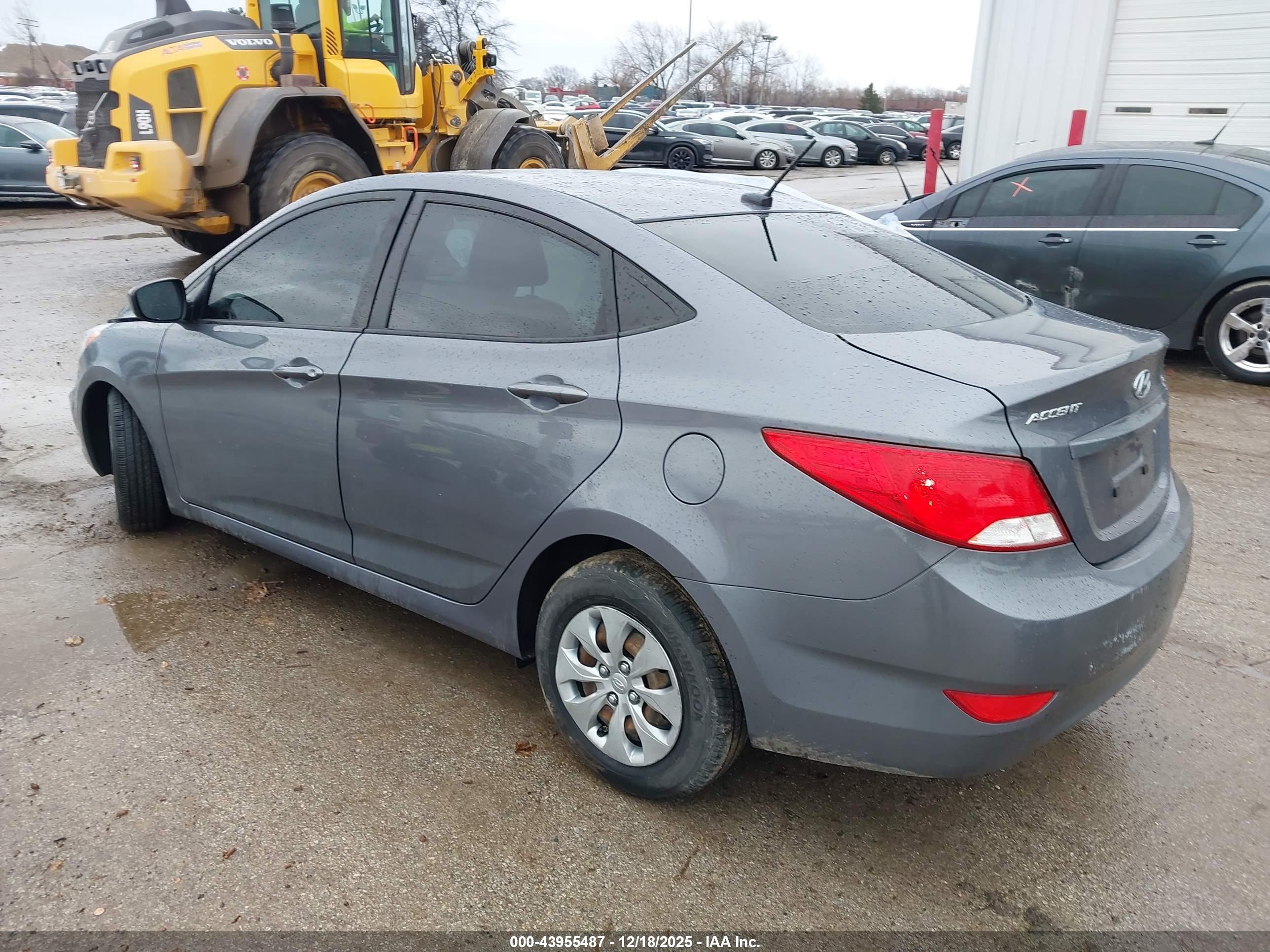 HYUNDAI ACCENT image 3