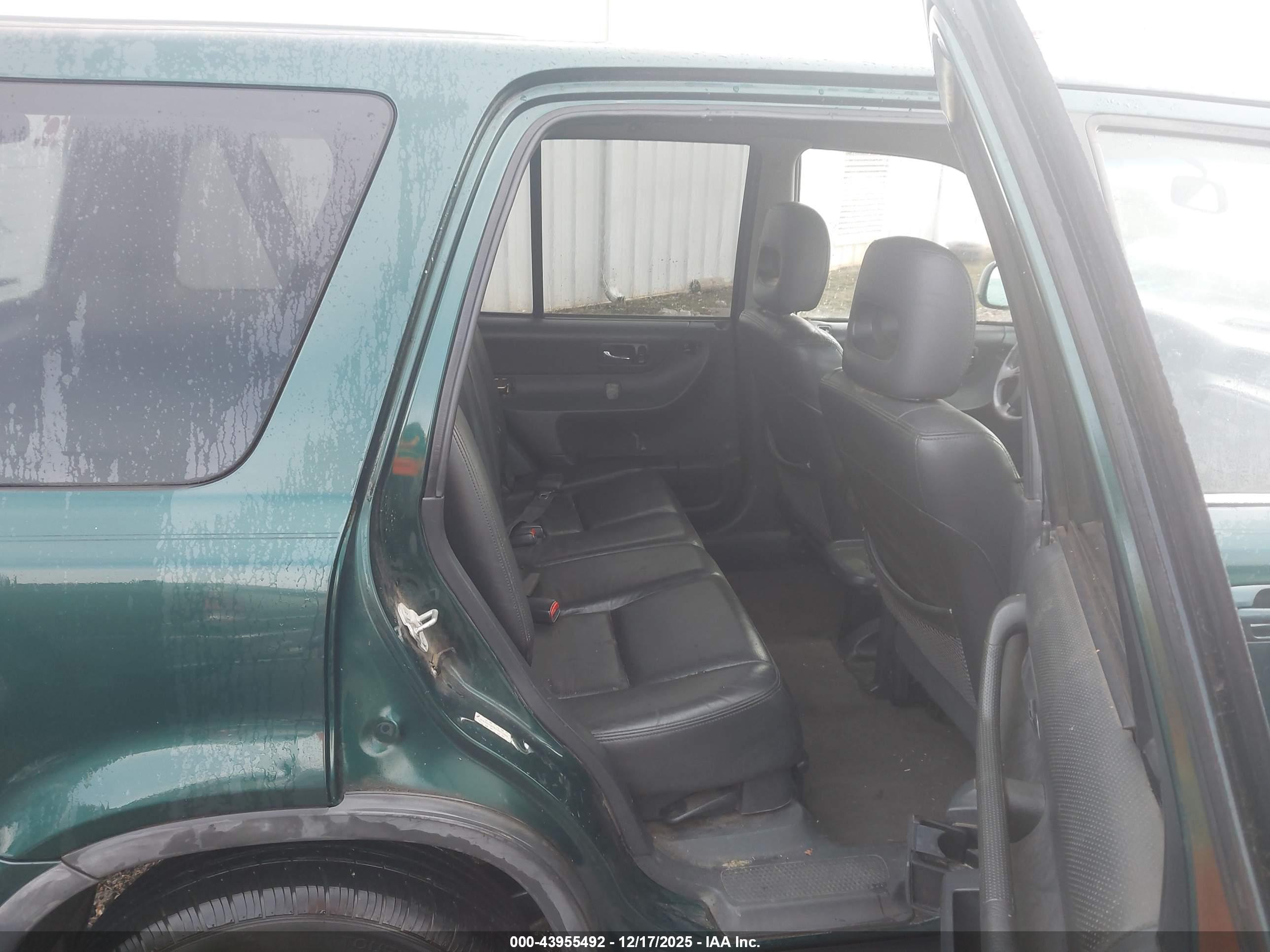HONDA CR-V image 8