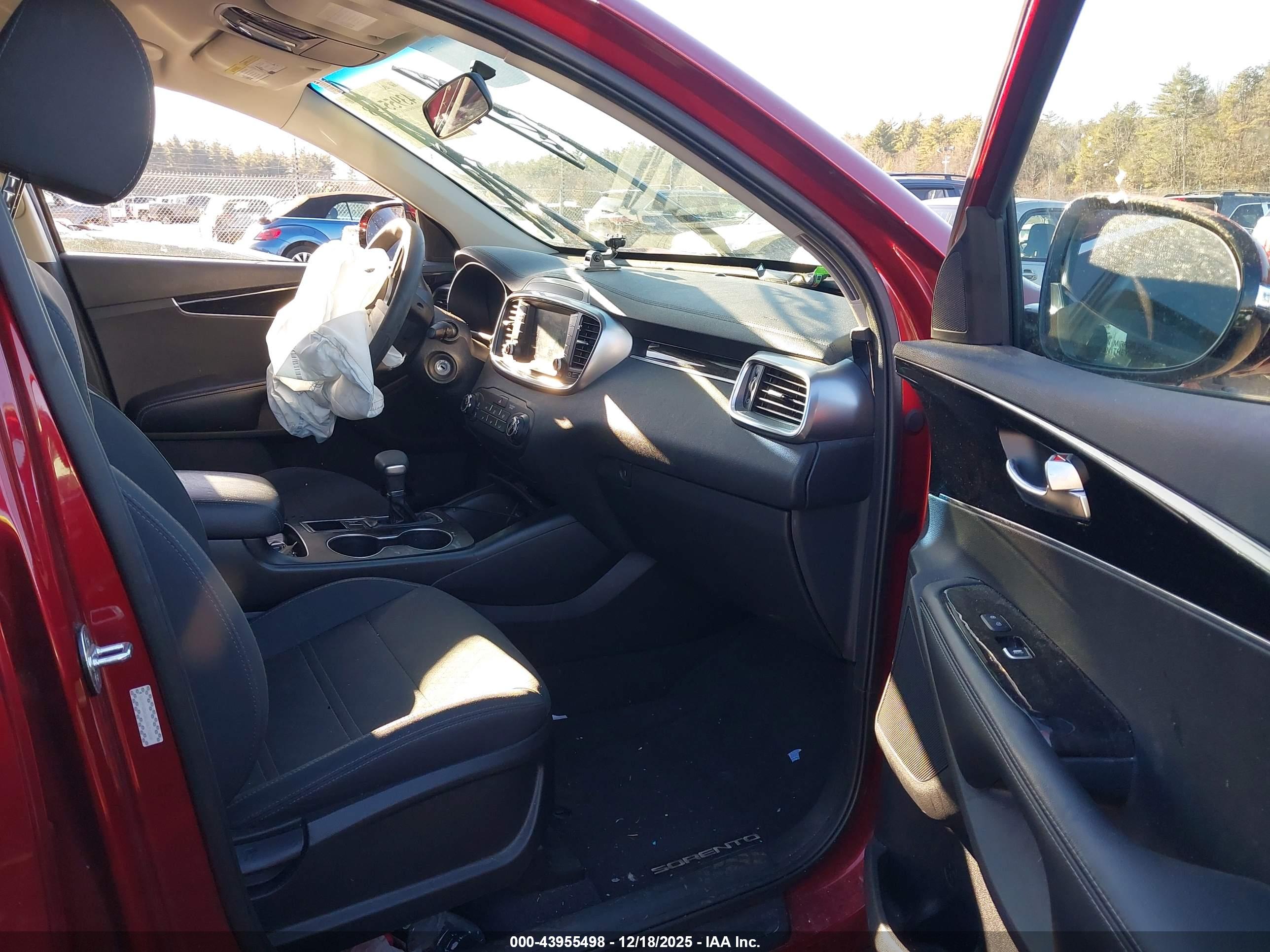 KIA SORENTO image 5
