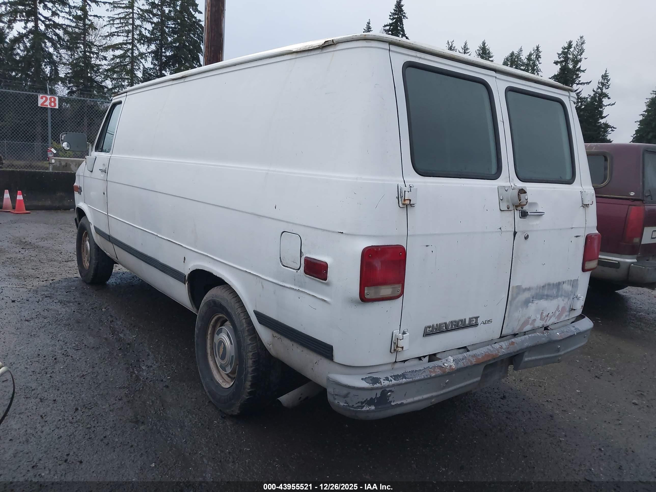 CHEVROLET G20 image 3