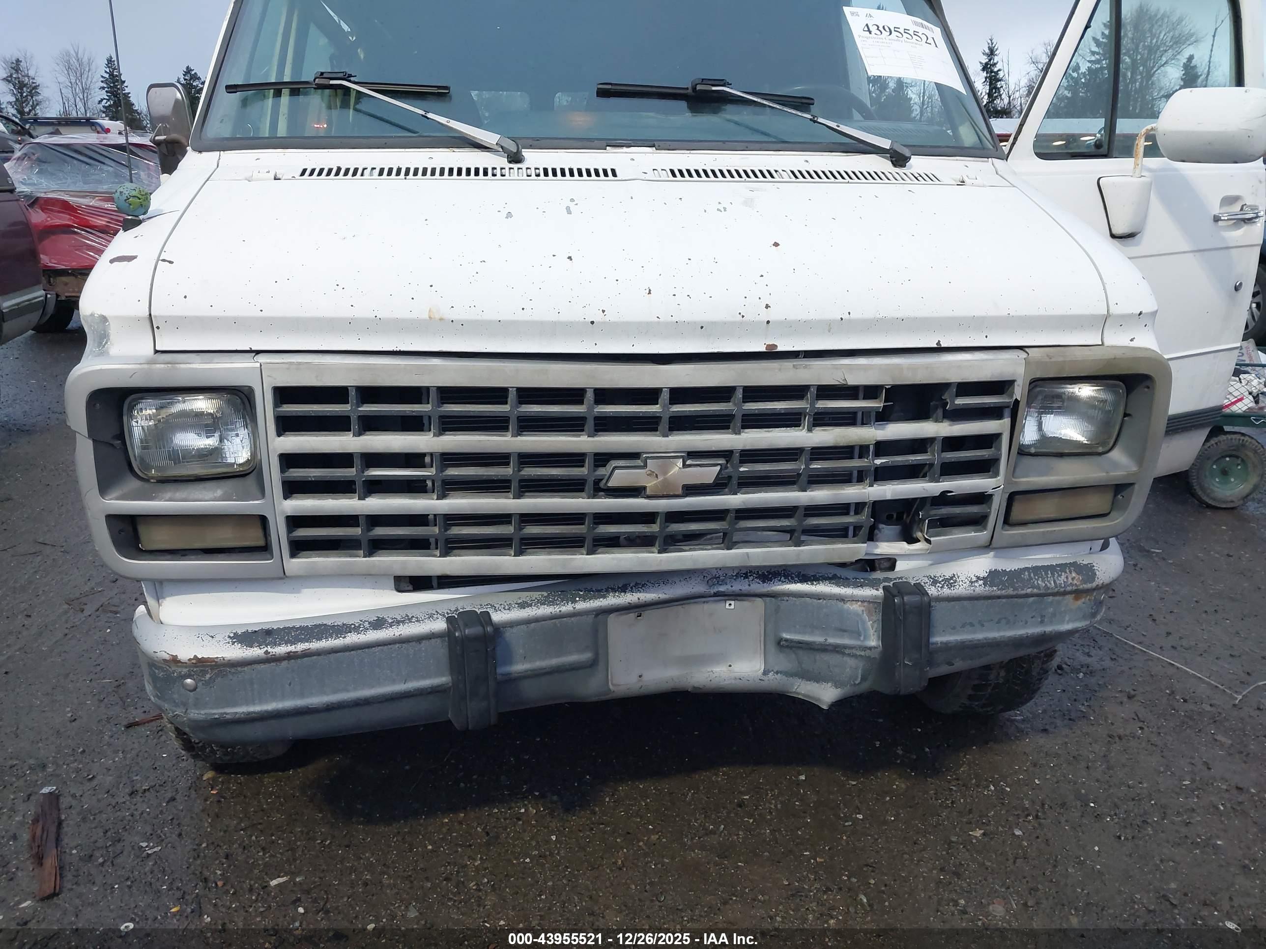 CHEVROLET G20 image 6