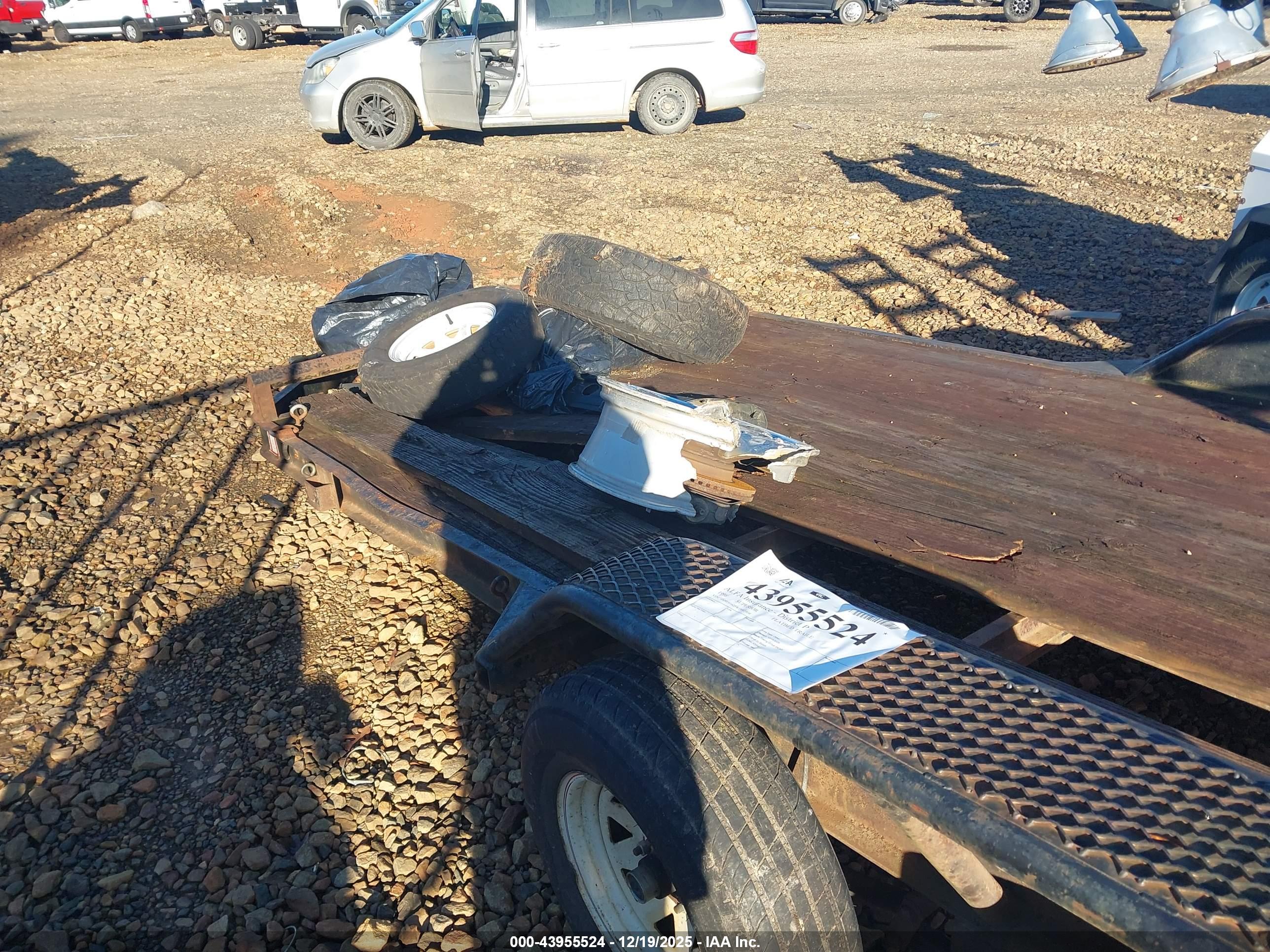 SUPERIOR FLATBED image 5