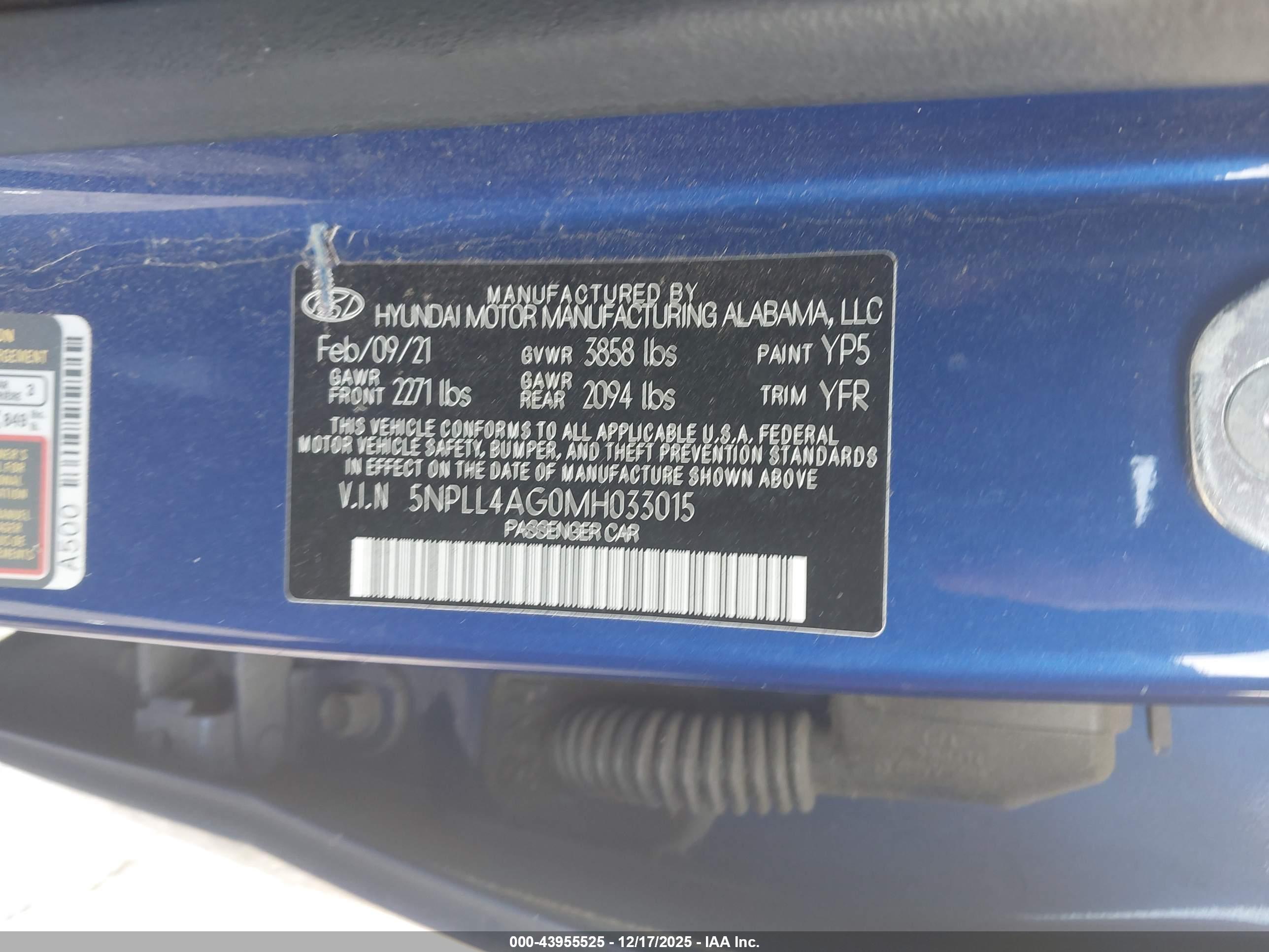 HYUNDAI ELANTRA image 9