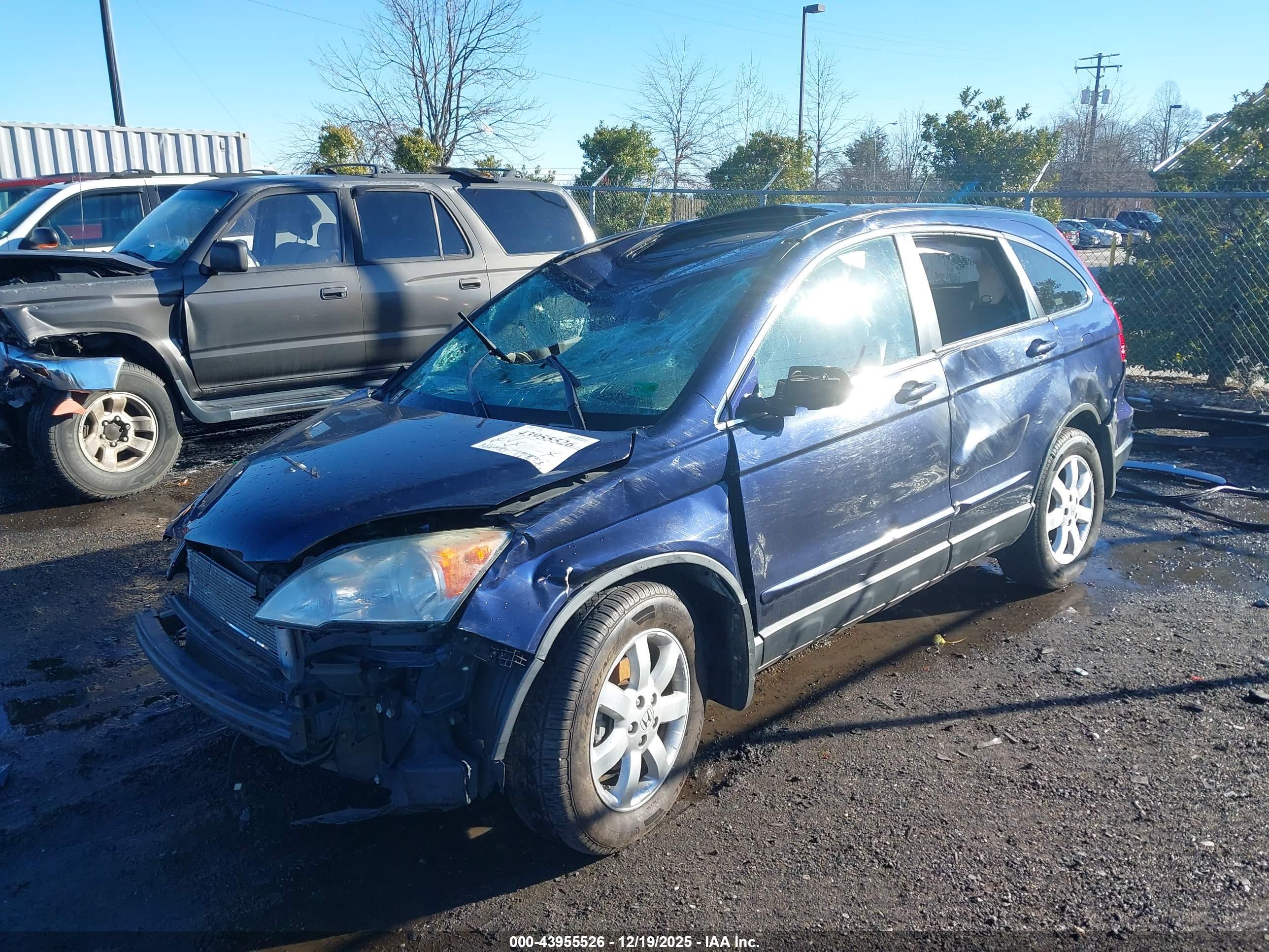 HONDA CR-V image 2