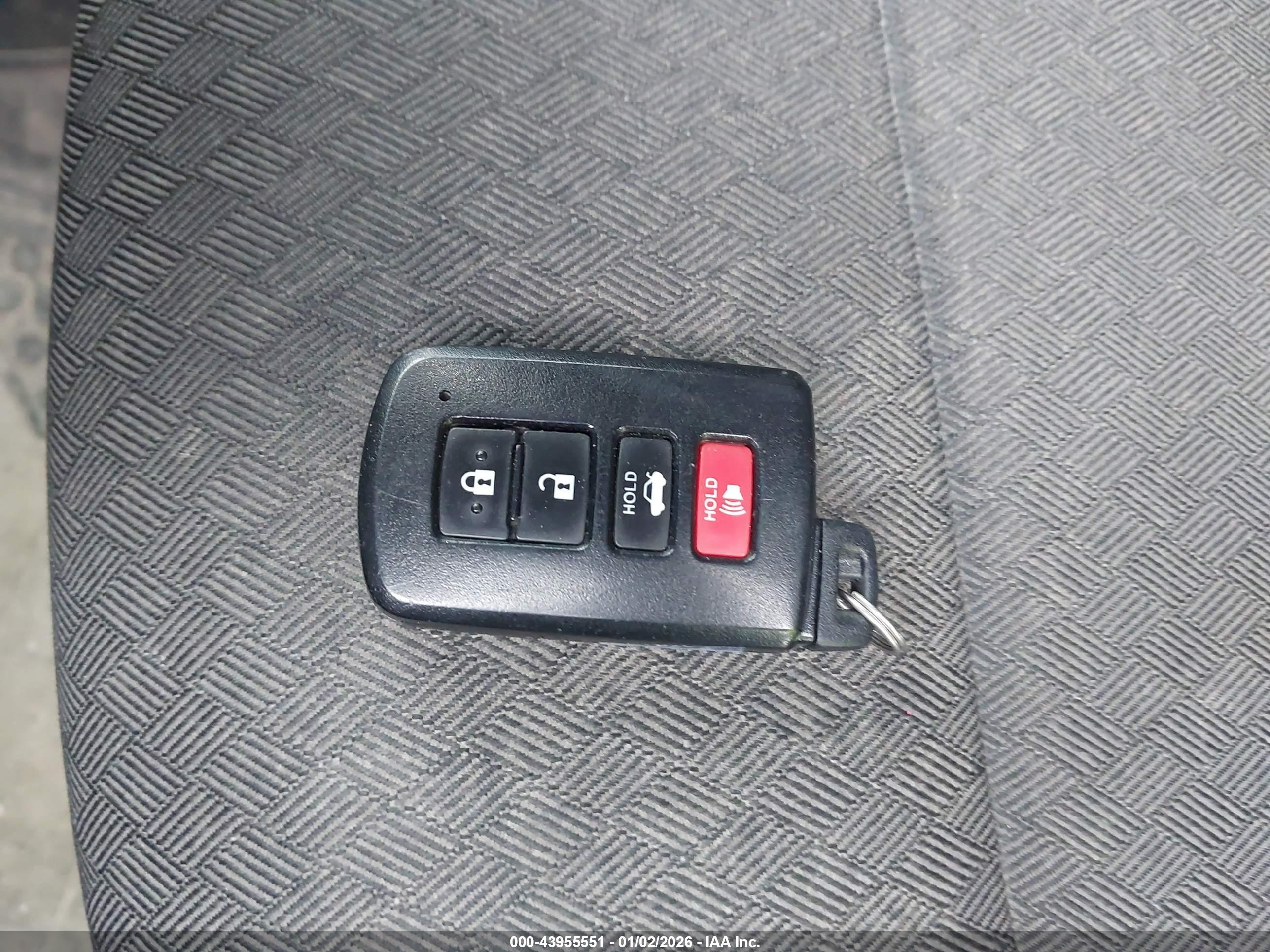 TOYOTA CAMRY image 11