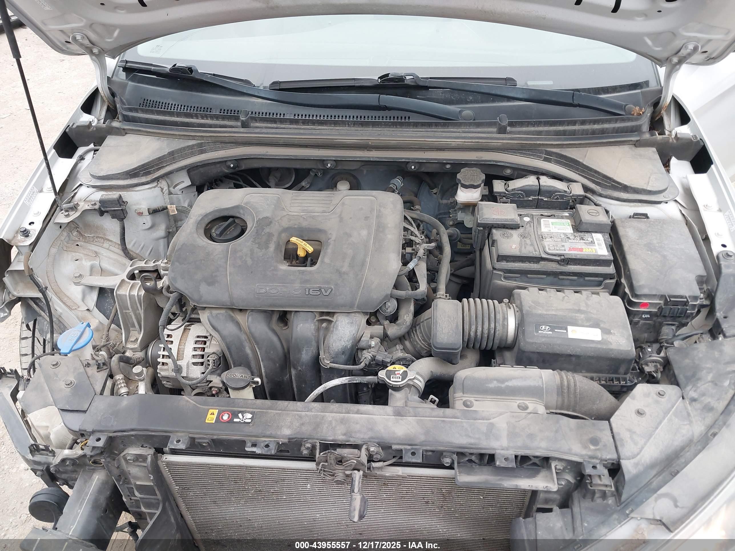 HYUNDAI ELANTRA image 10