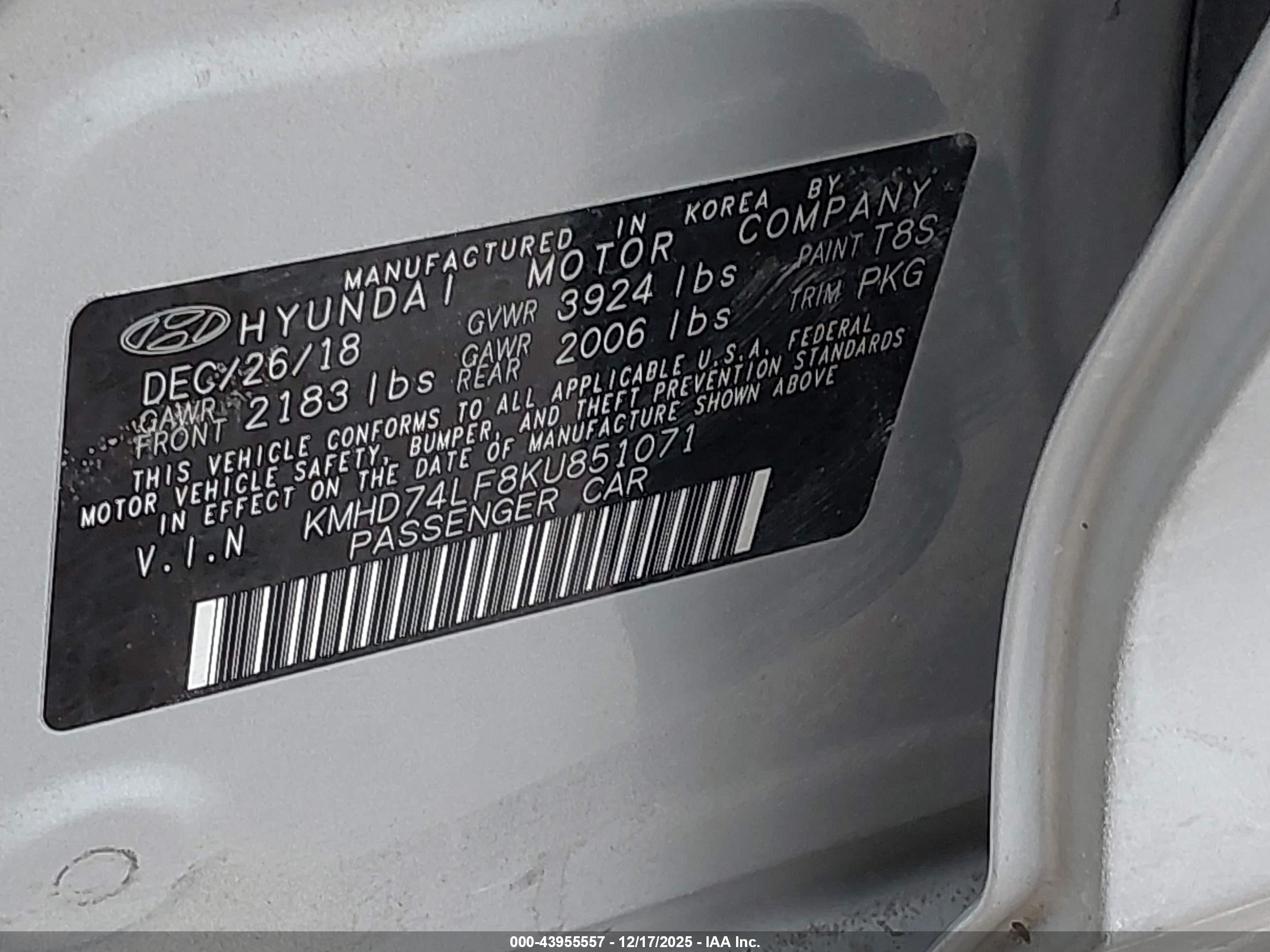 HYUNDAI ELANTRA image 9