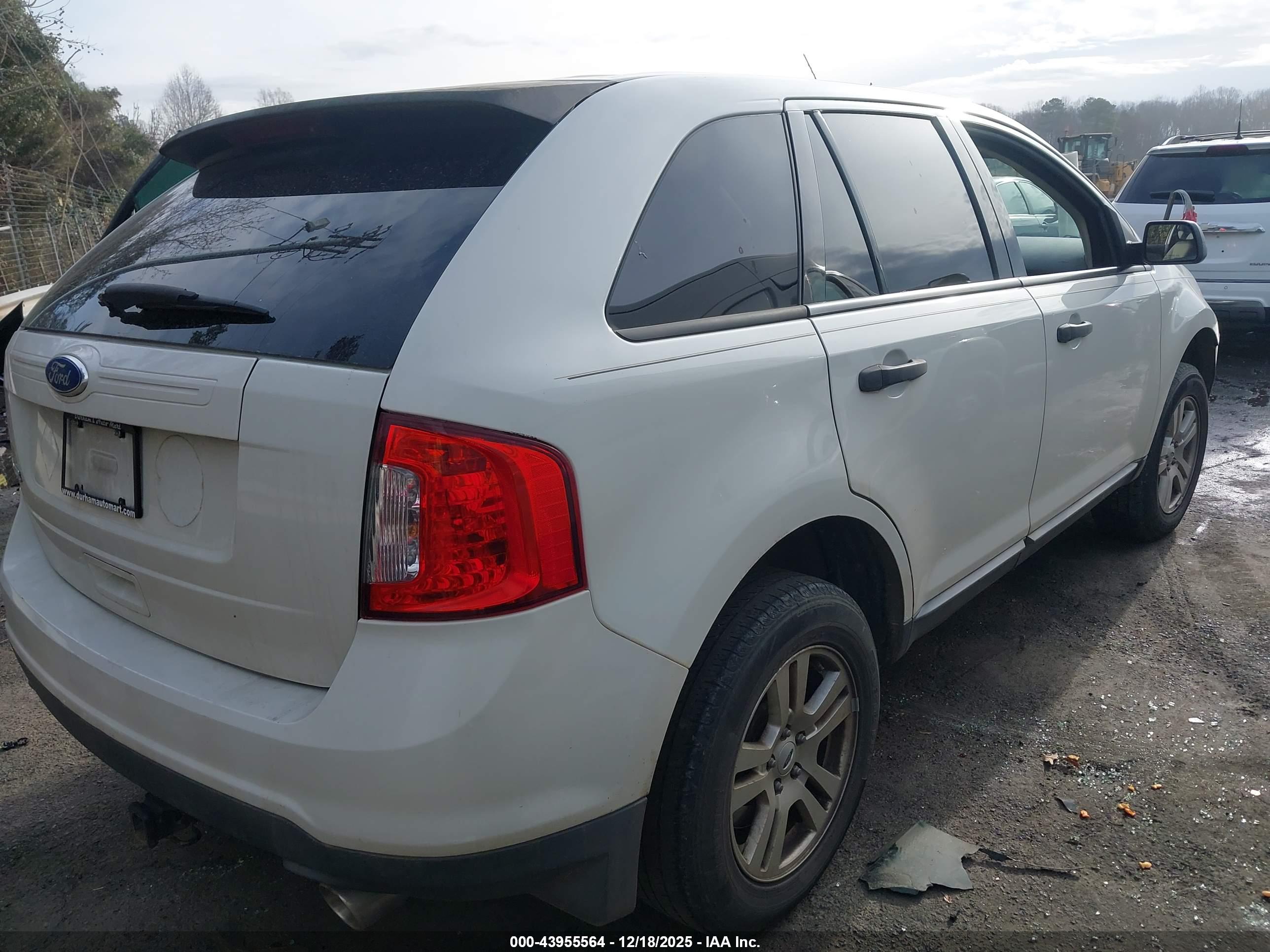FORD EDGE image 4