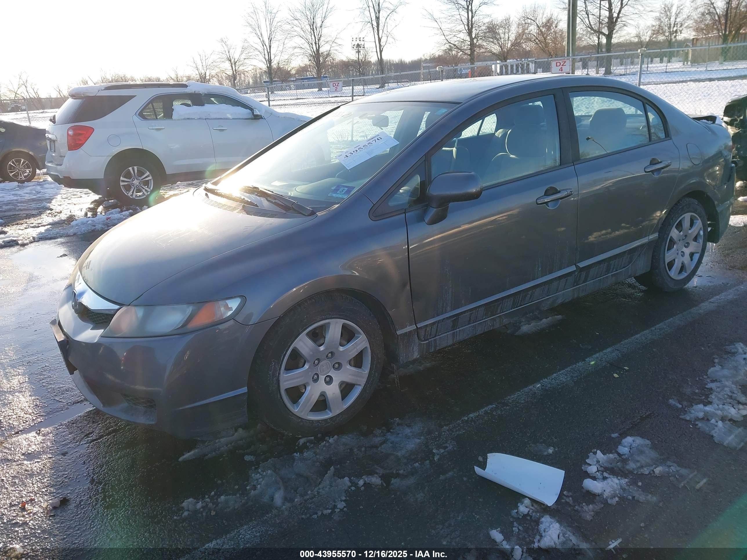 HONDA CIVIC image 2