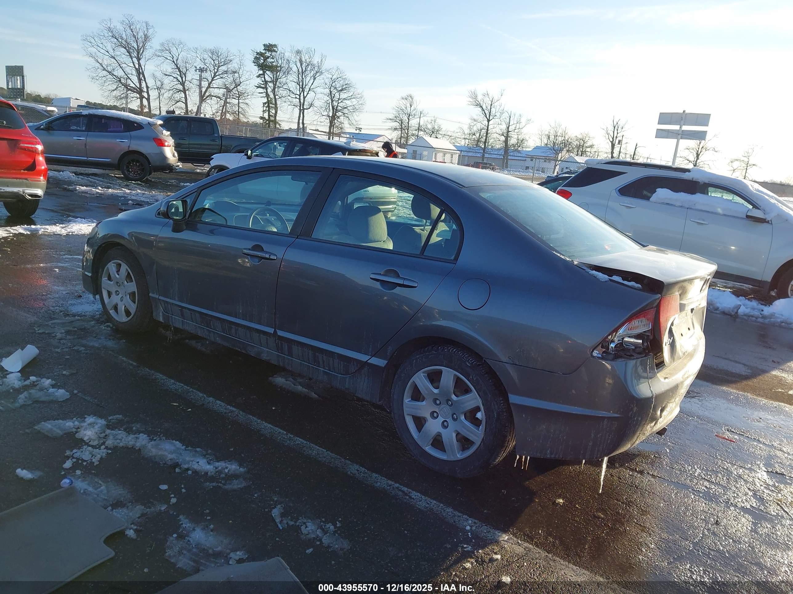 HONDA CIVIC image 3