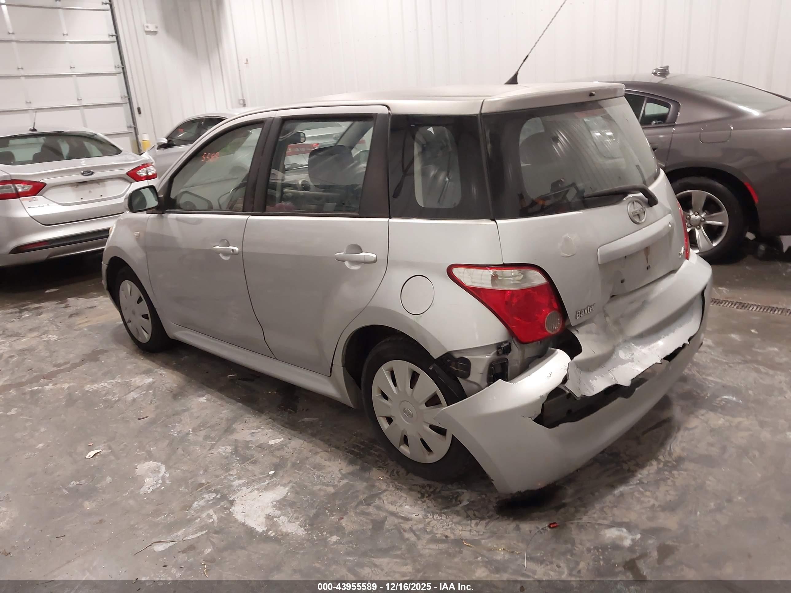 SCION XA image 3