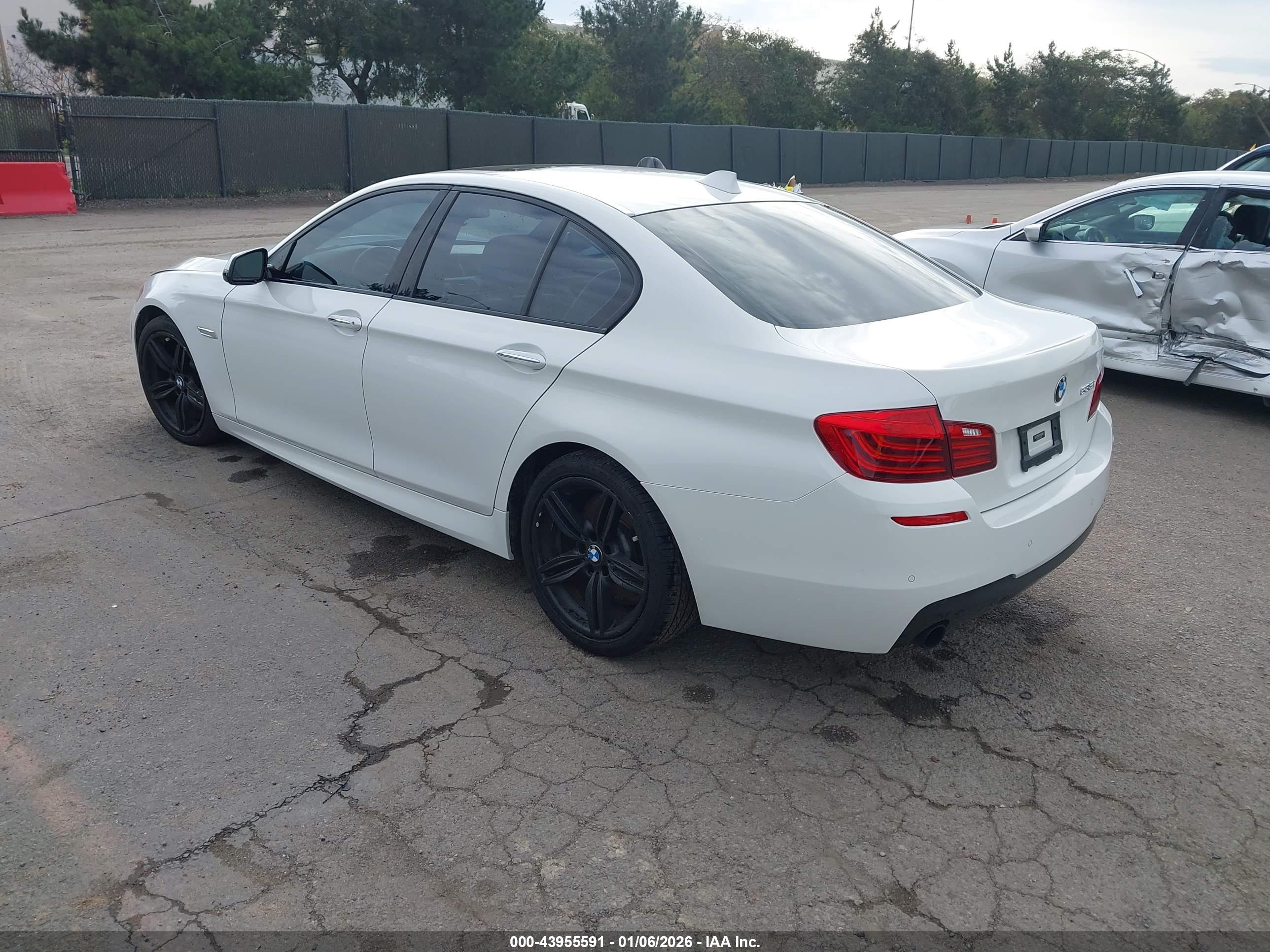 BMW 535I image 3