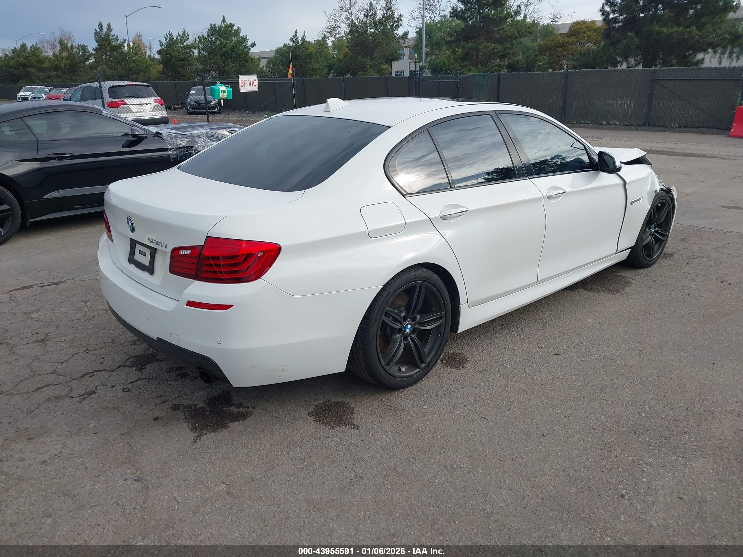 BMW 535I image 4