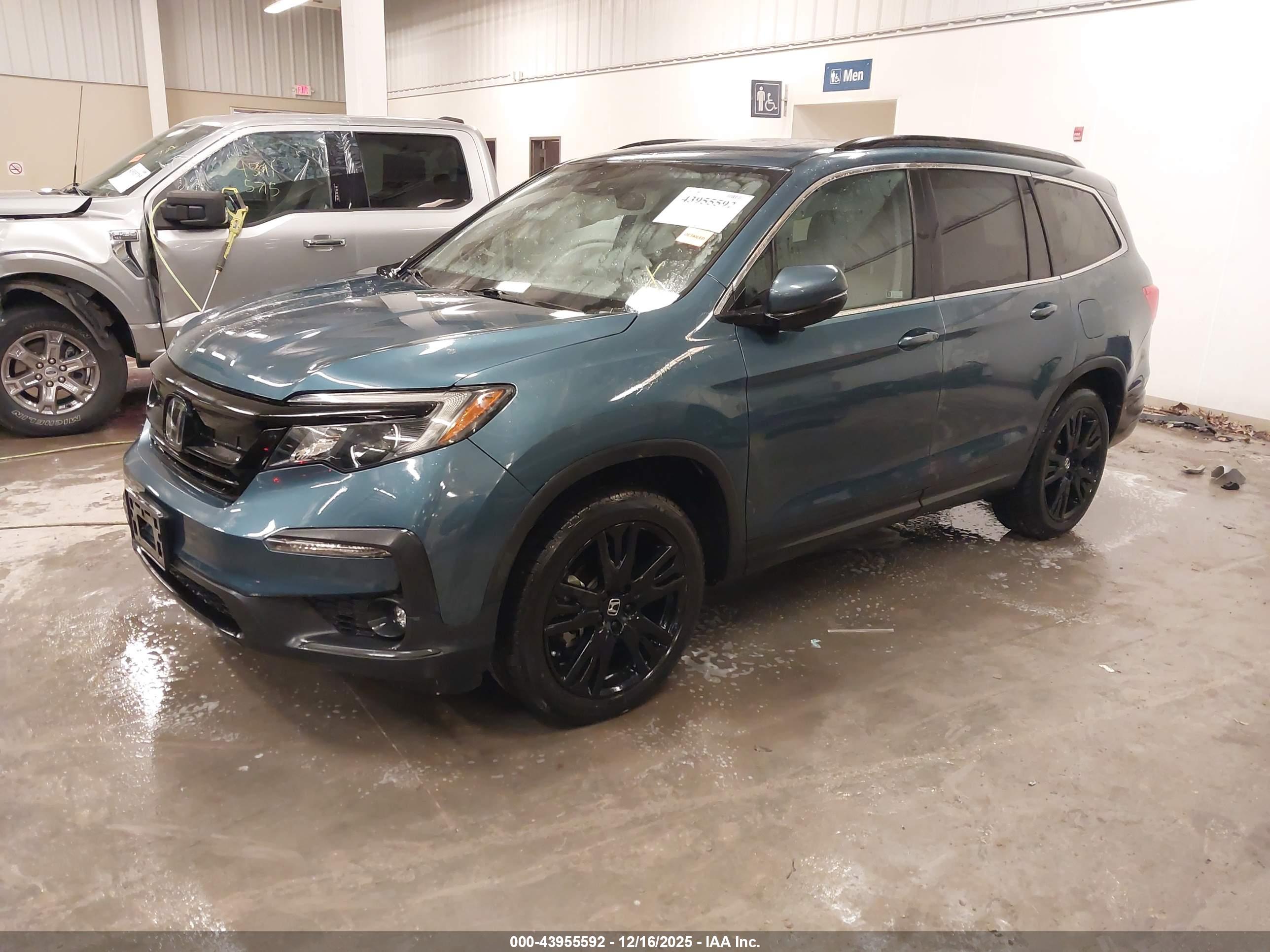 HONDA PILOT image 2