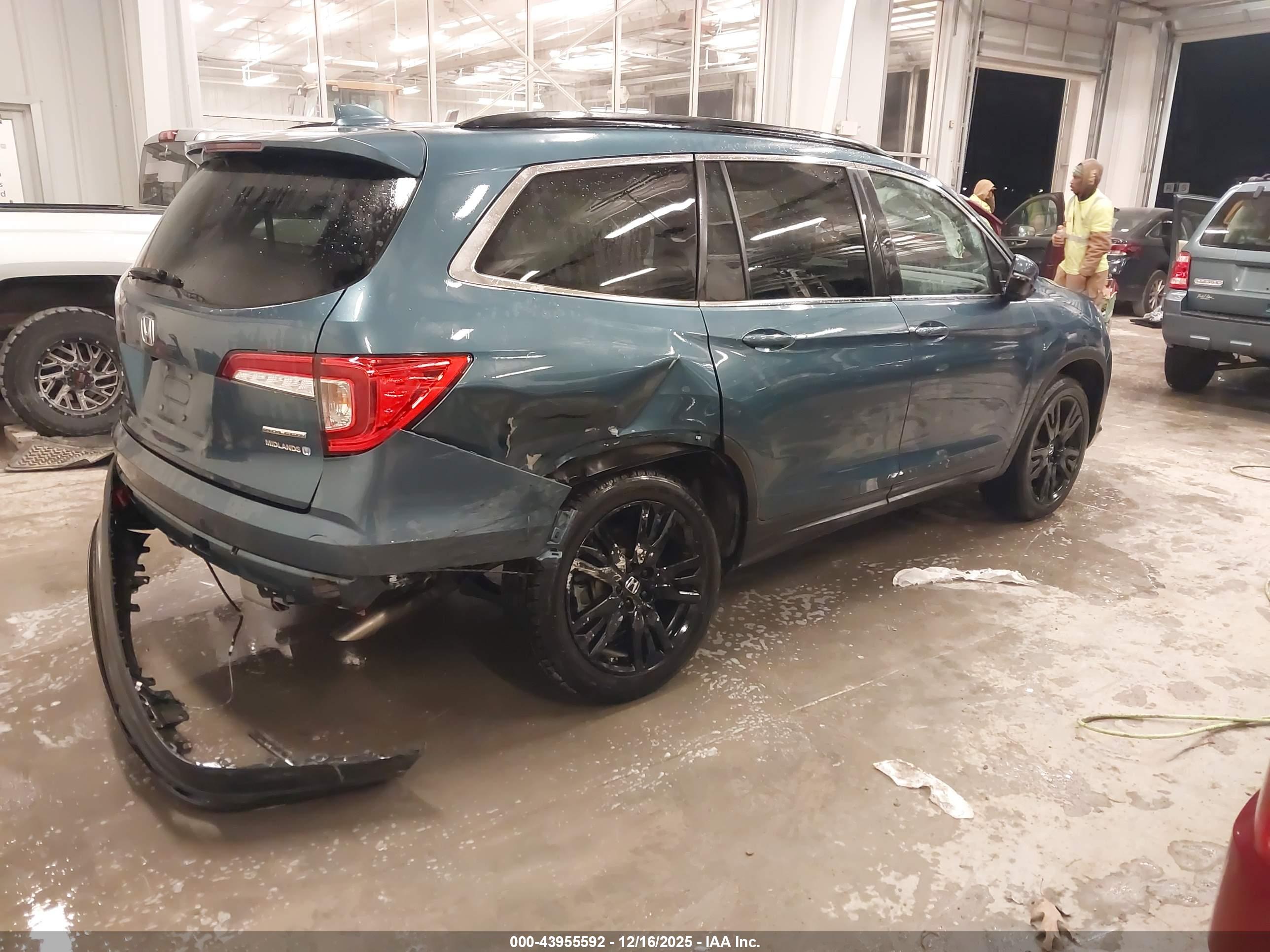 HONDA PILOT image 4