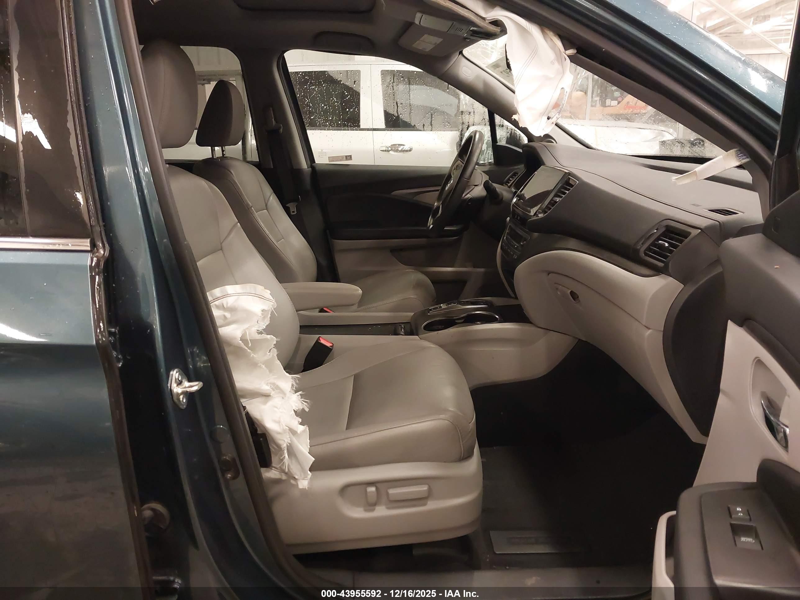 HONDA PILOT image 5