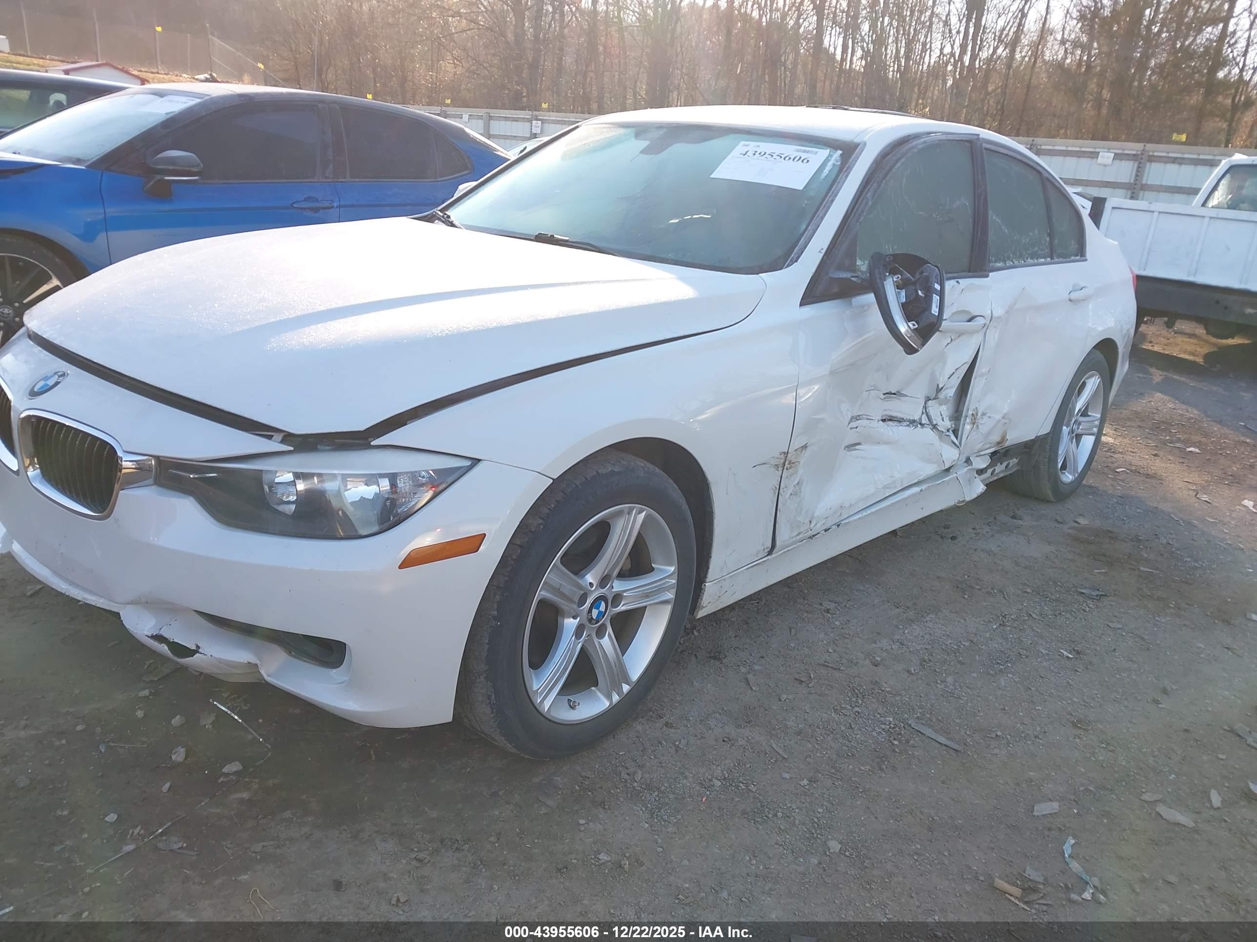 BMW 320I image 2