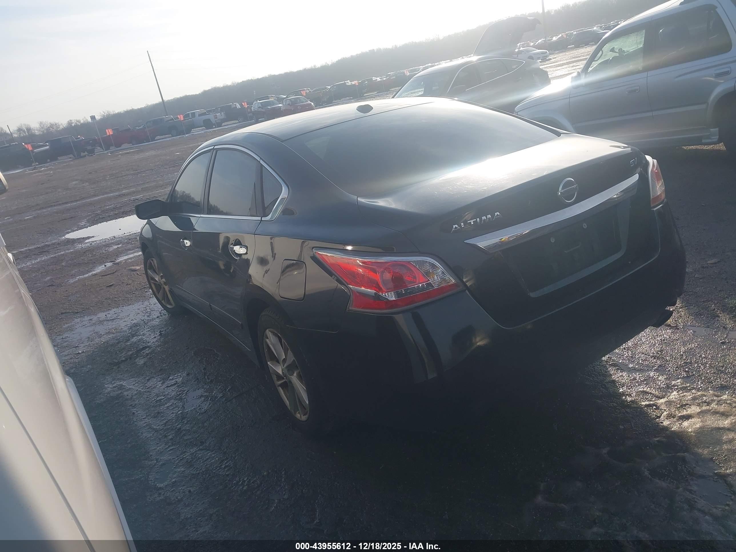 NISSAN ALTIMA image 3