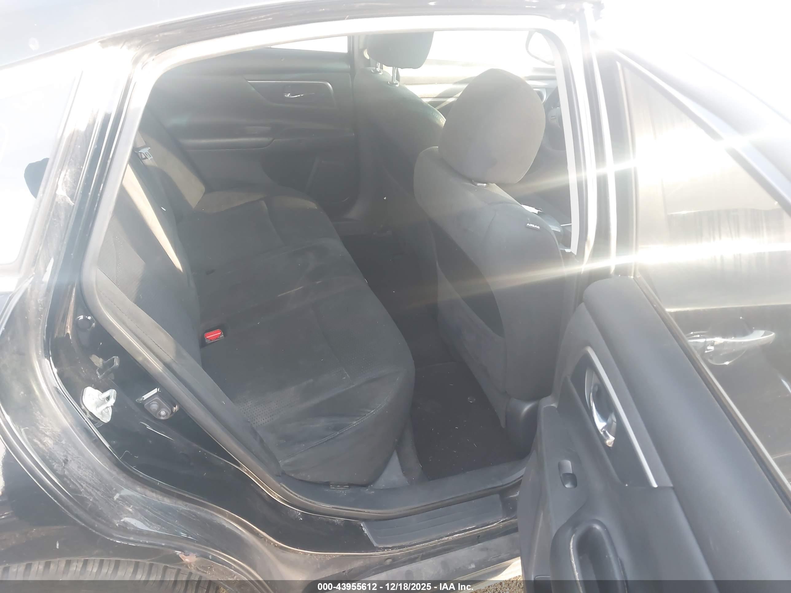 NISSAN ALTIMA image 8