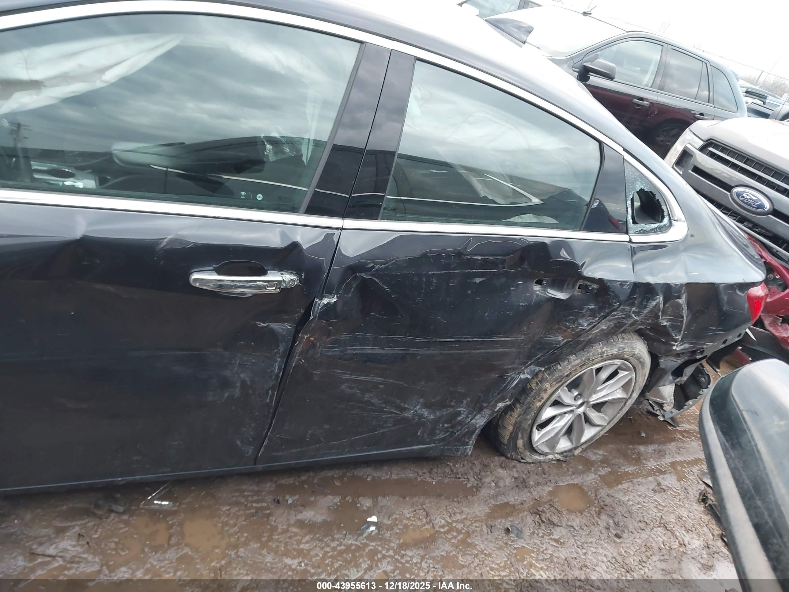CHEVROLET MALIBU image 6