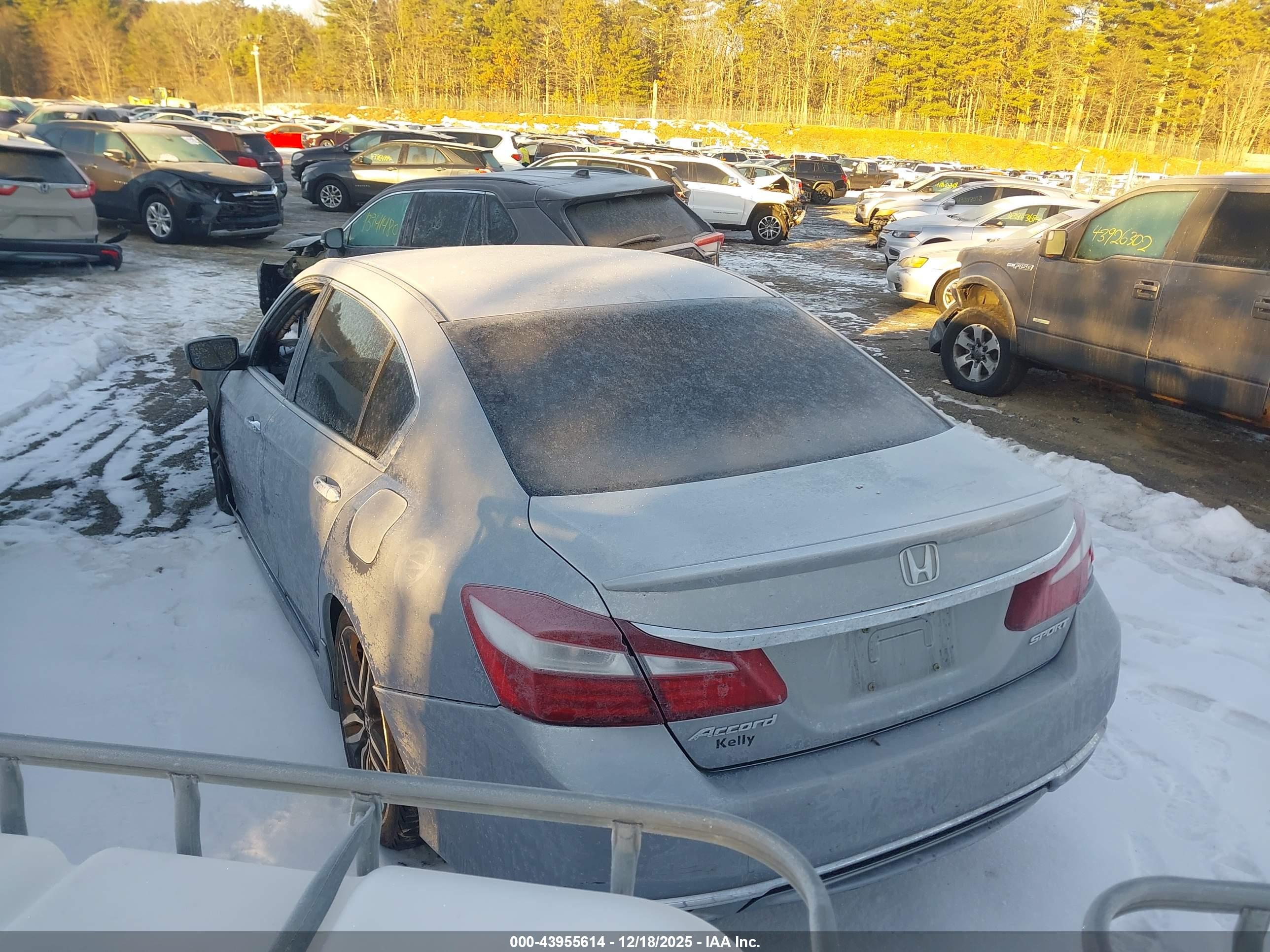 HONDA ACCORD image 3