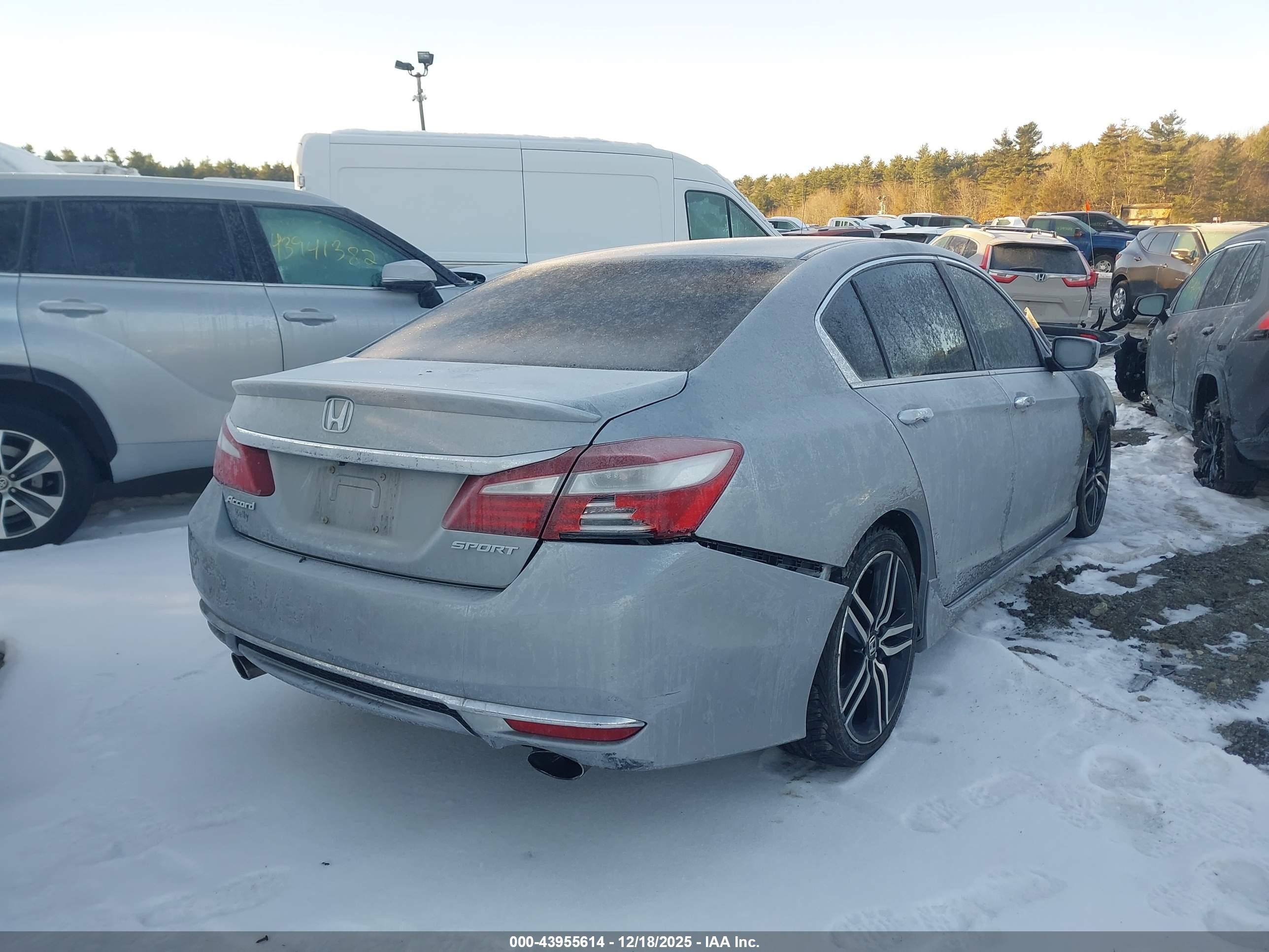 HONDA ACCORD image 4