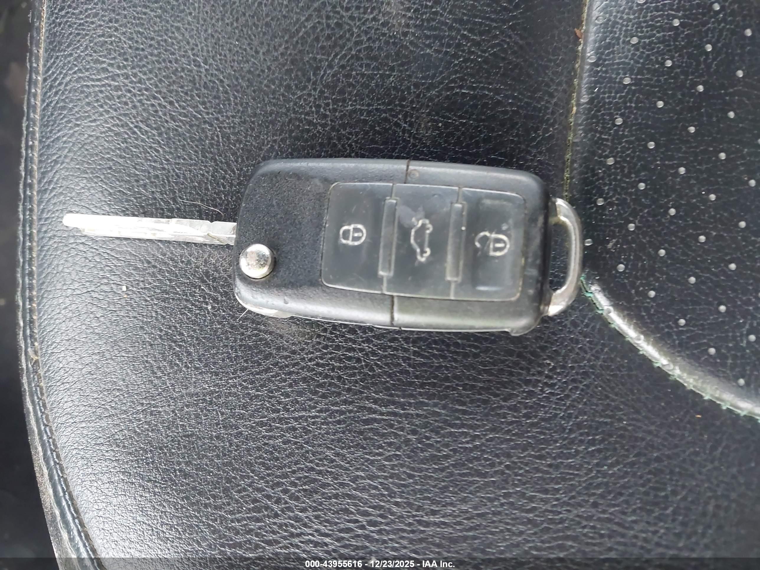VOLKSWAGEN NEW image 11