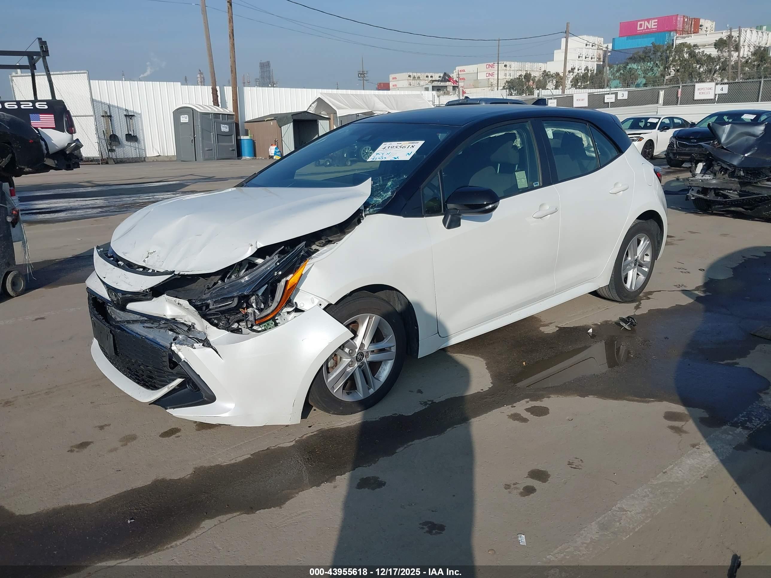 TOYOTA COROLLA image 2