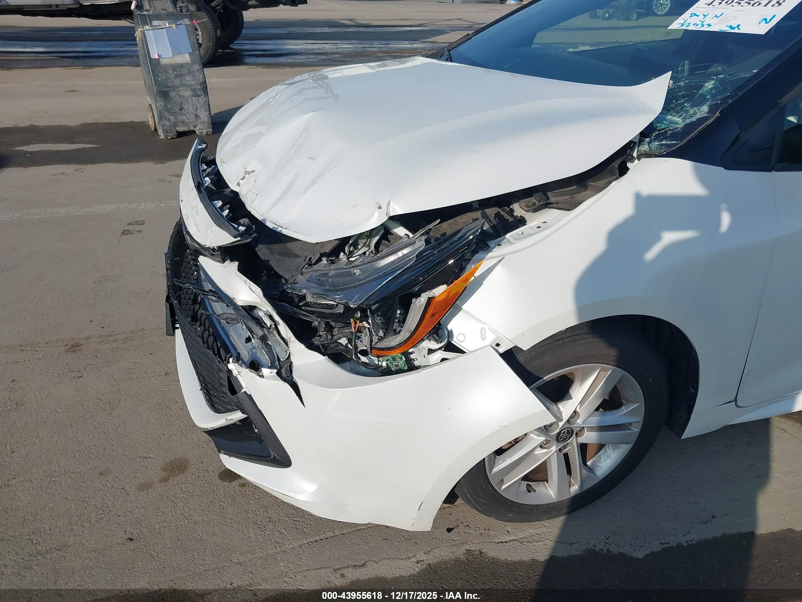 TOYOTA COROLLA image 6
