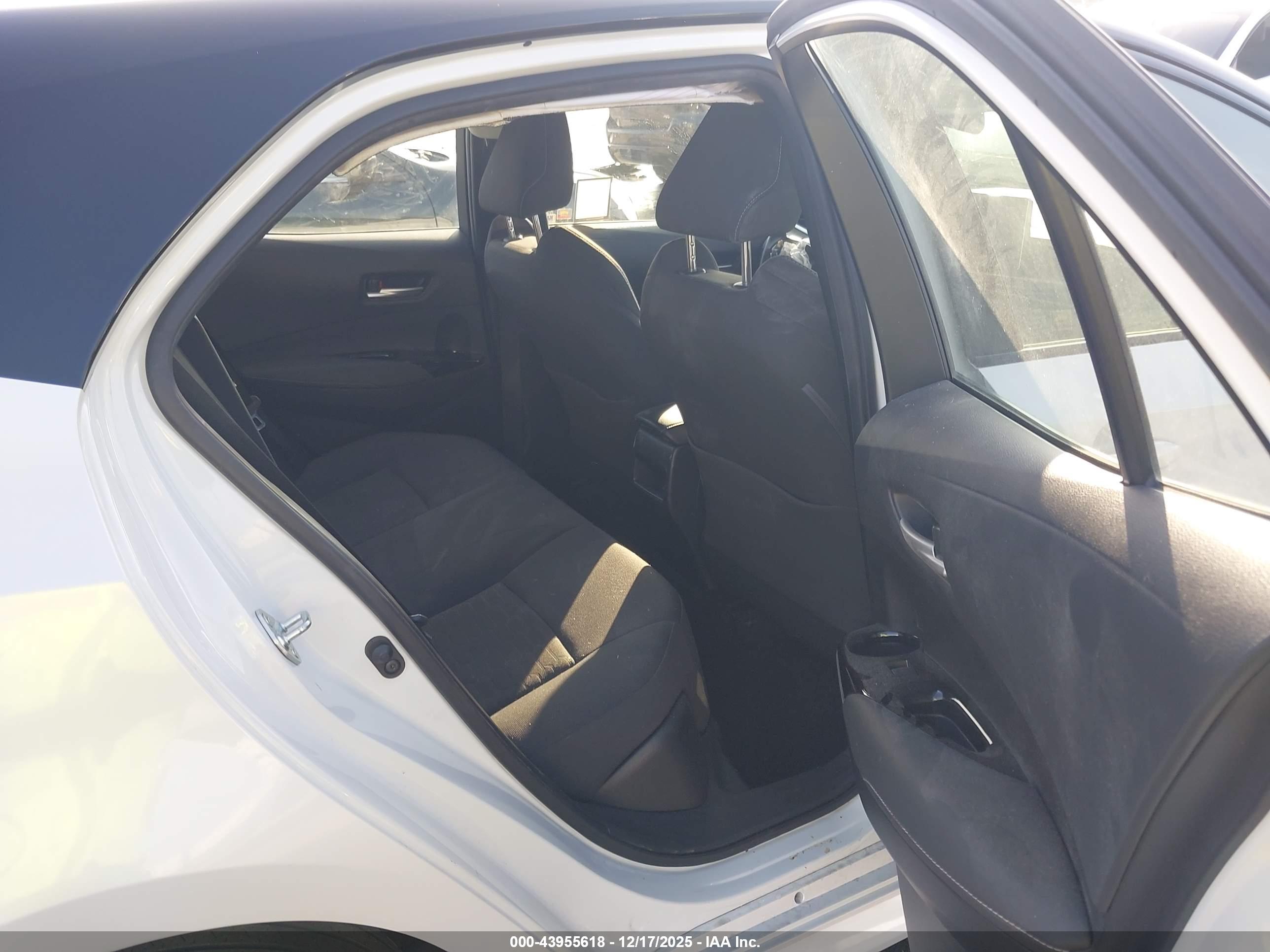 TOYOTA COROLLA image 8