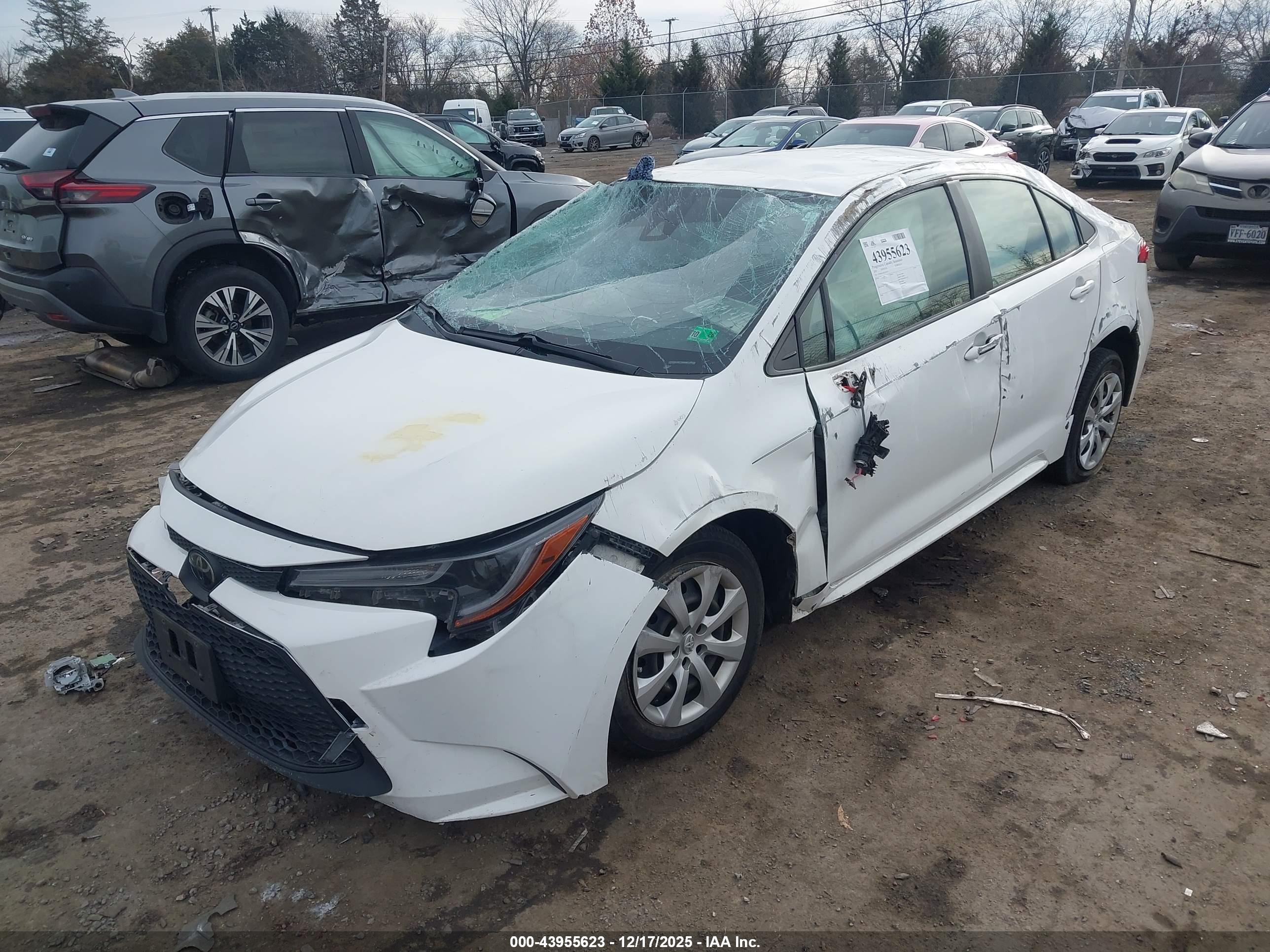TOYOTA COROLLA image 2