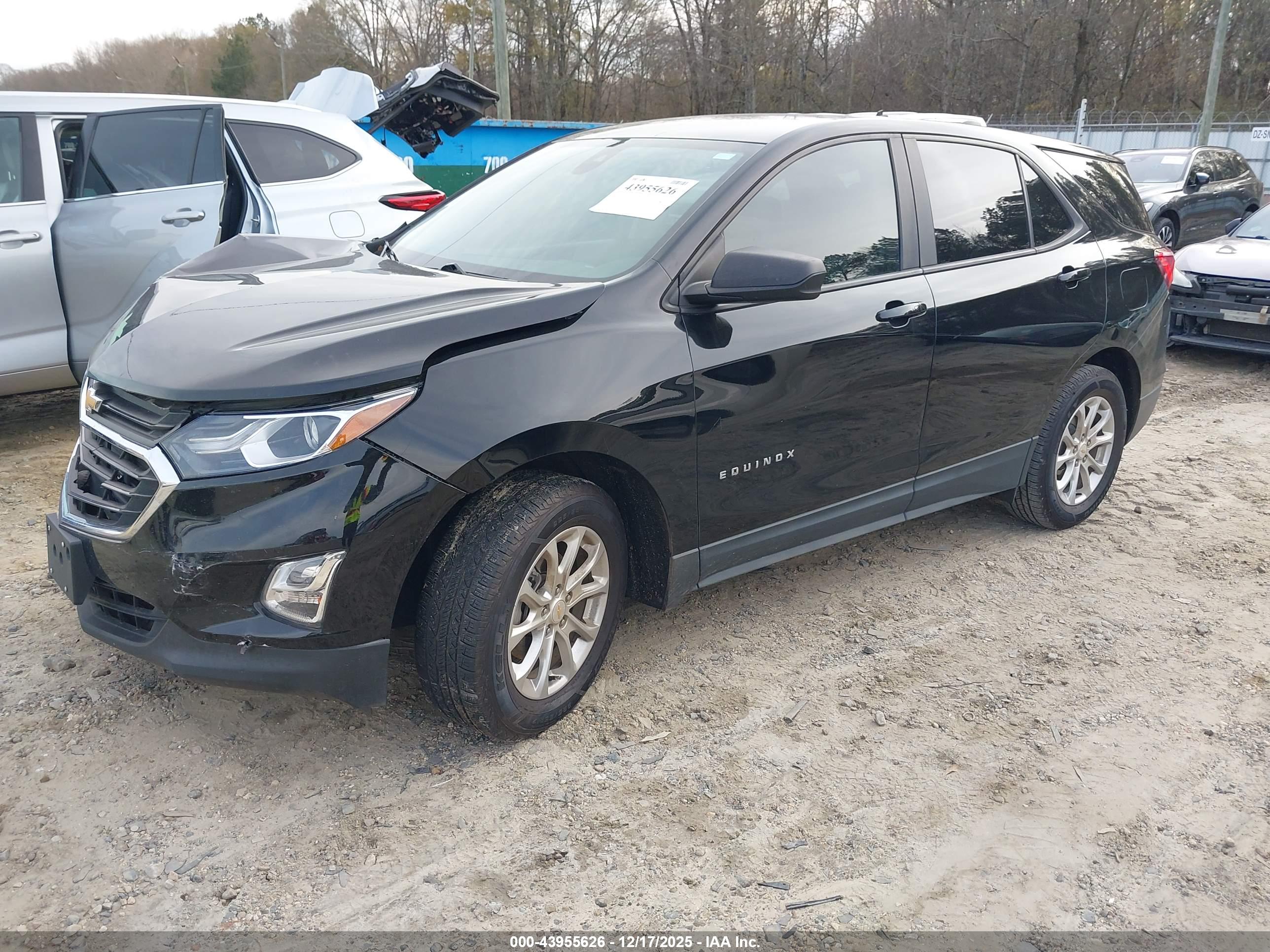 CHEVROLET EQUINOX image 2