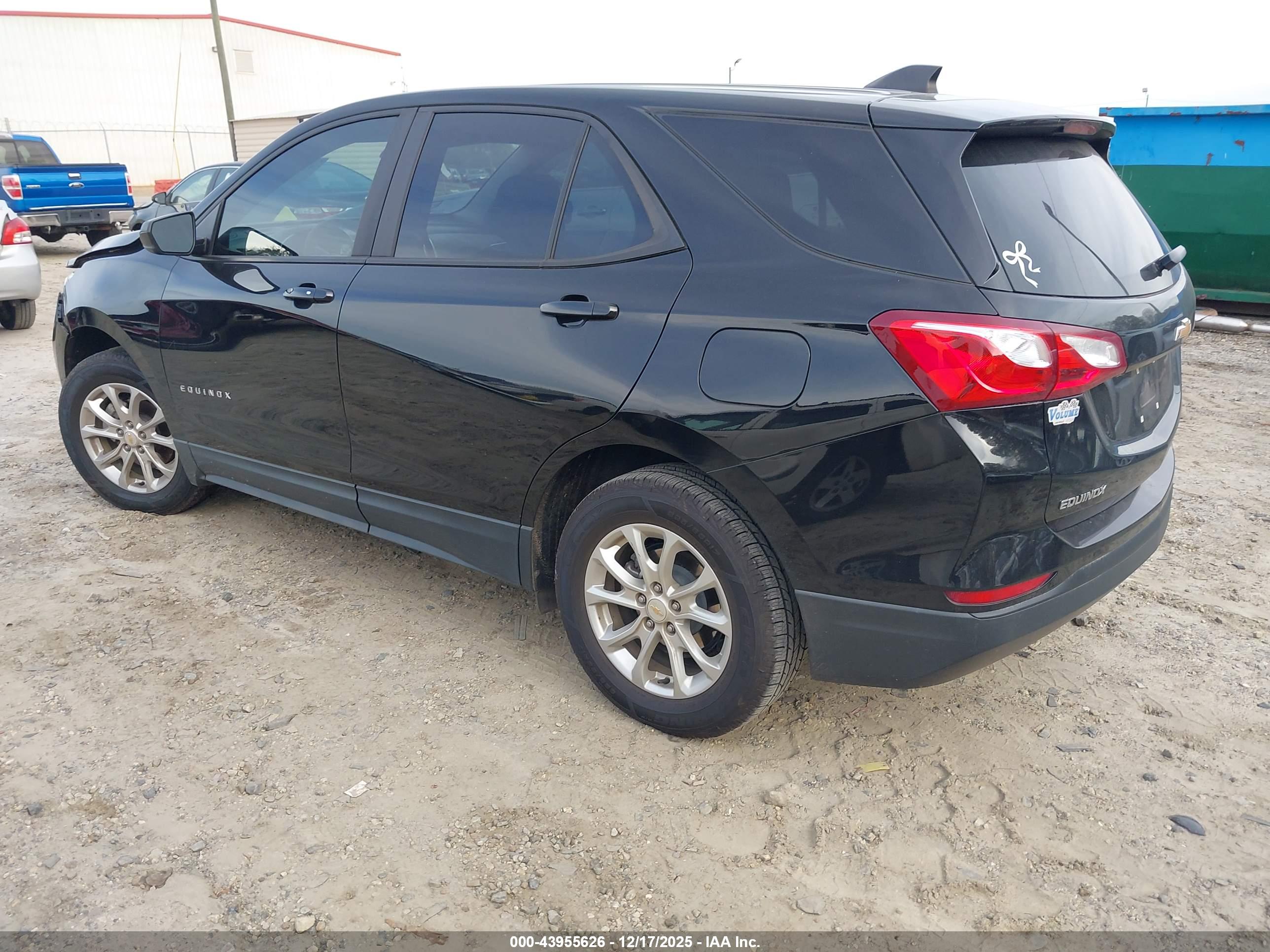 CHEVROLET EQUINOX image 3