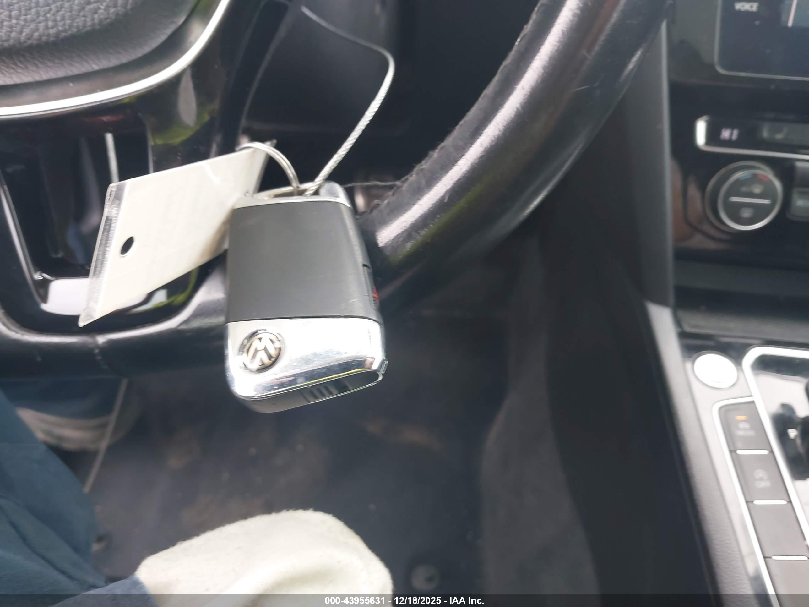 VOLKSWAGEN ARTEON image 11