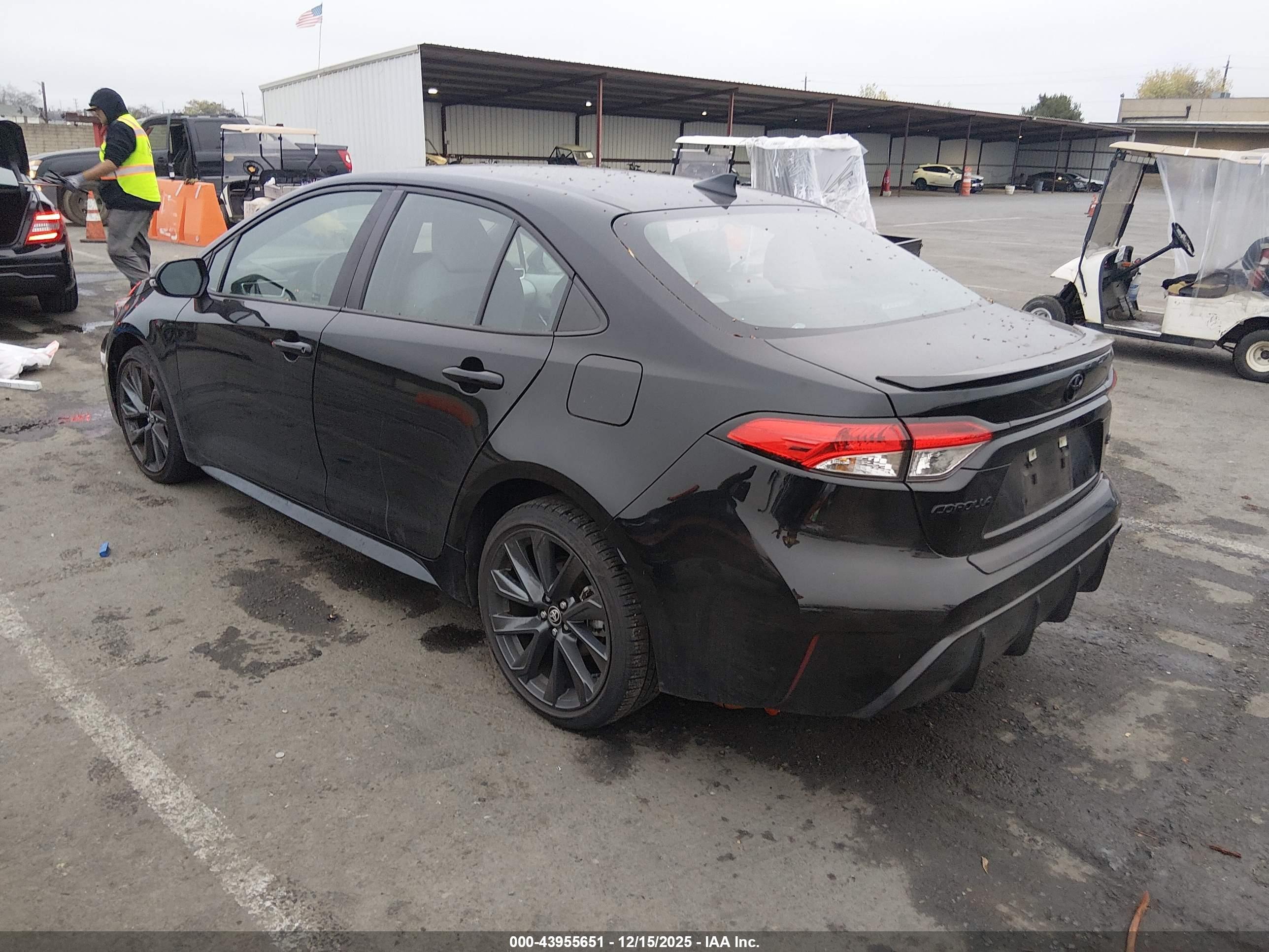 TOYOTA COROLLA image 3