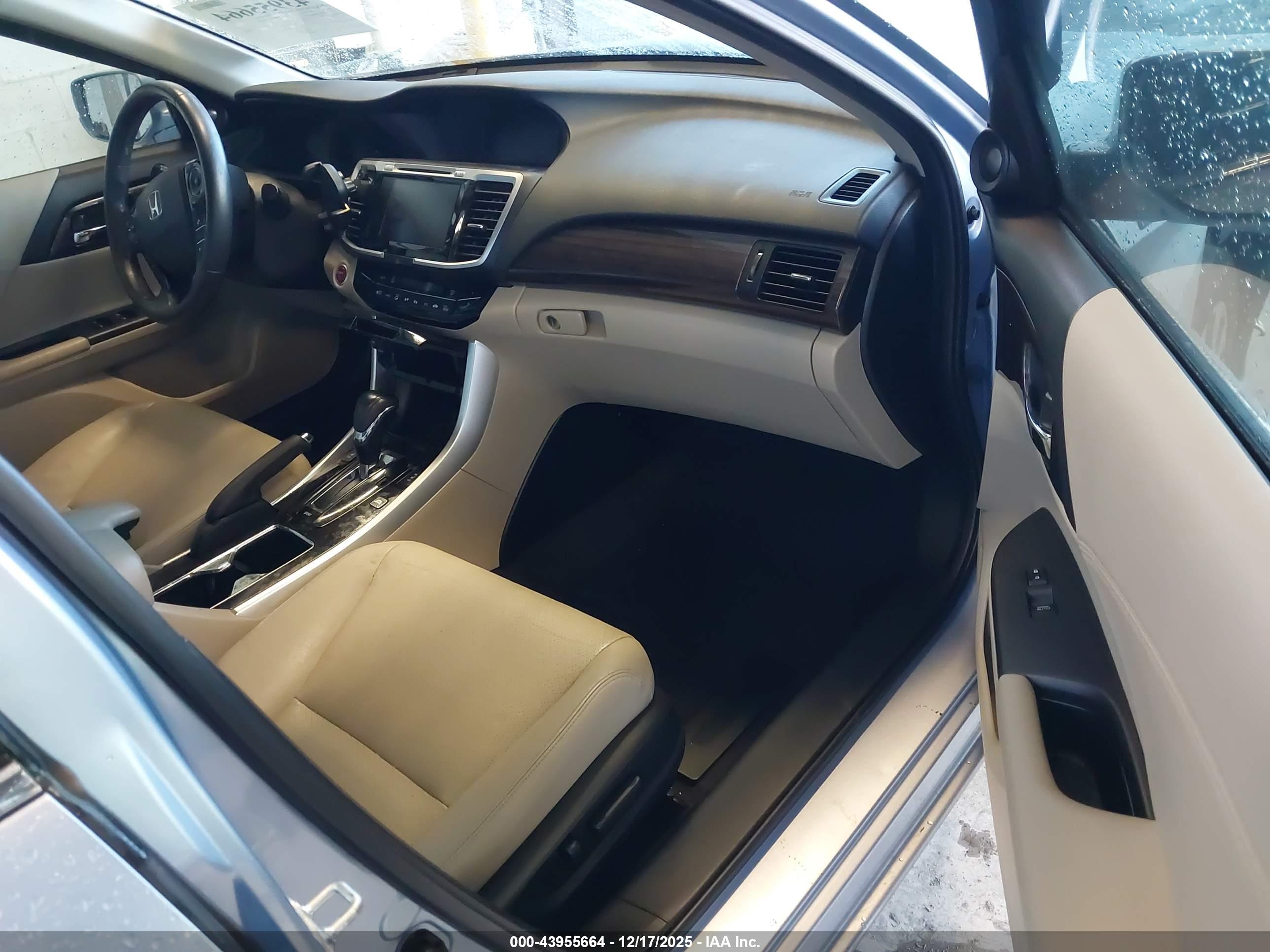 HONDA ACCORD image 5