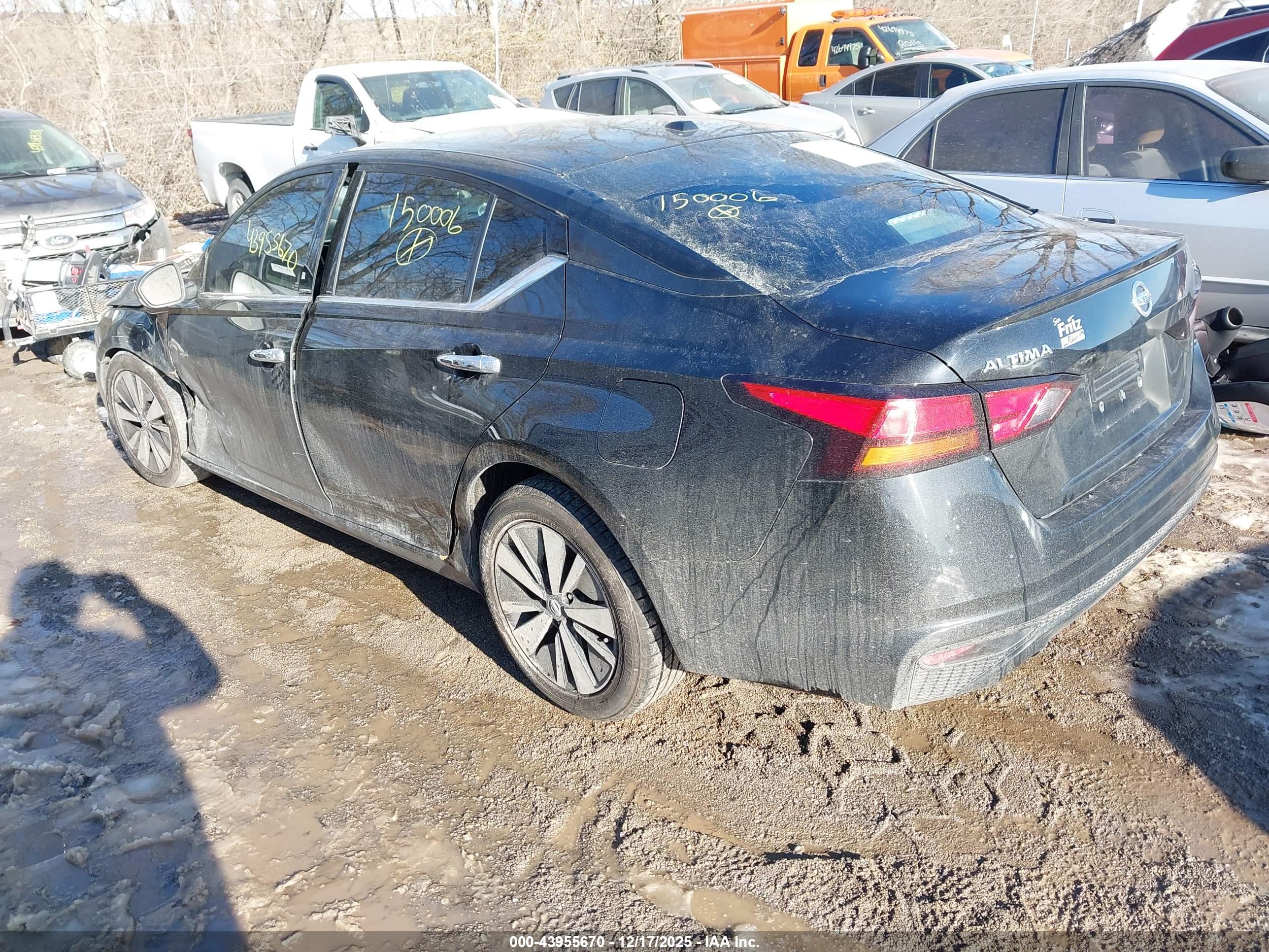 NISSAN ALTIMA image 3