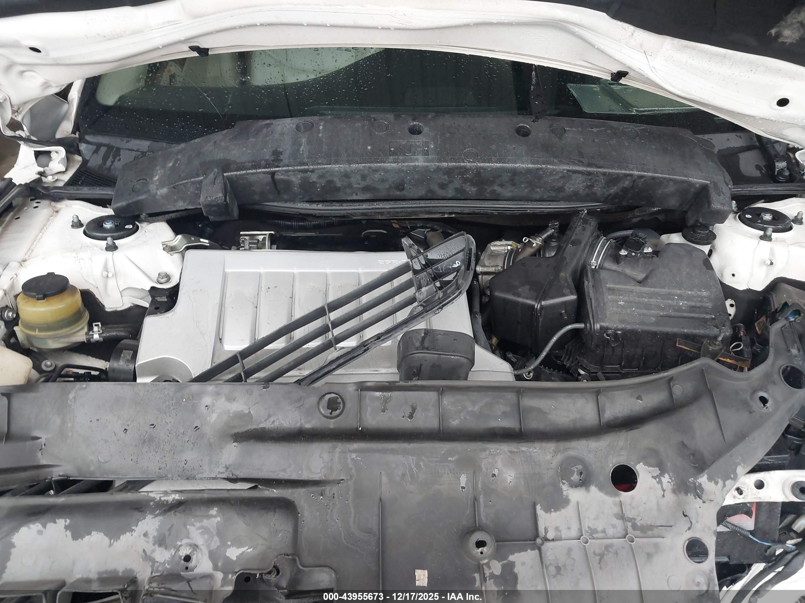 TOYOTA AVALON image 10