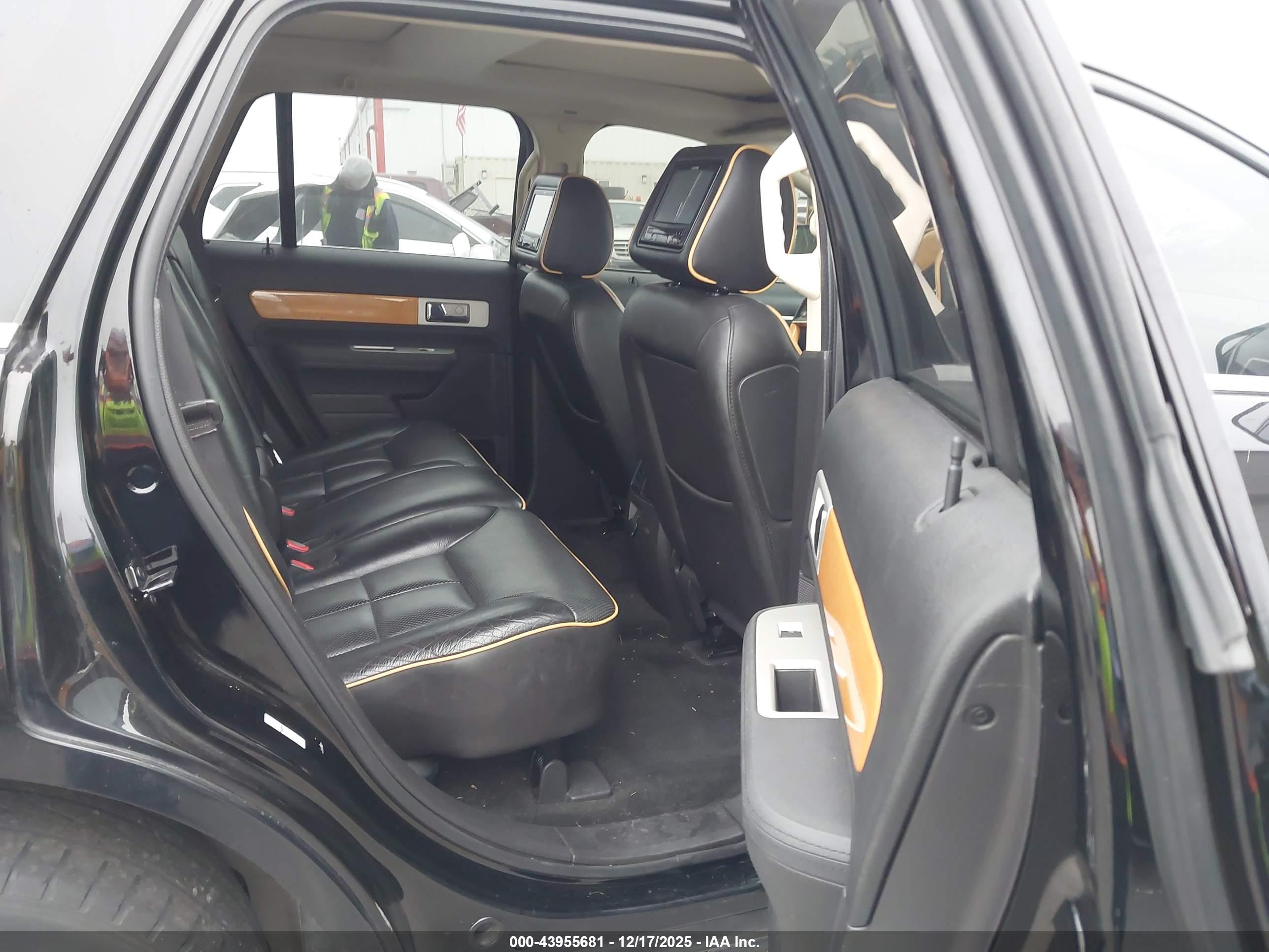 LINCOLN MKX image 8